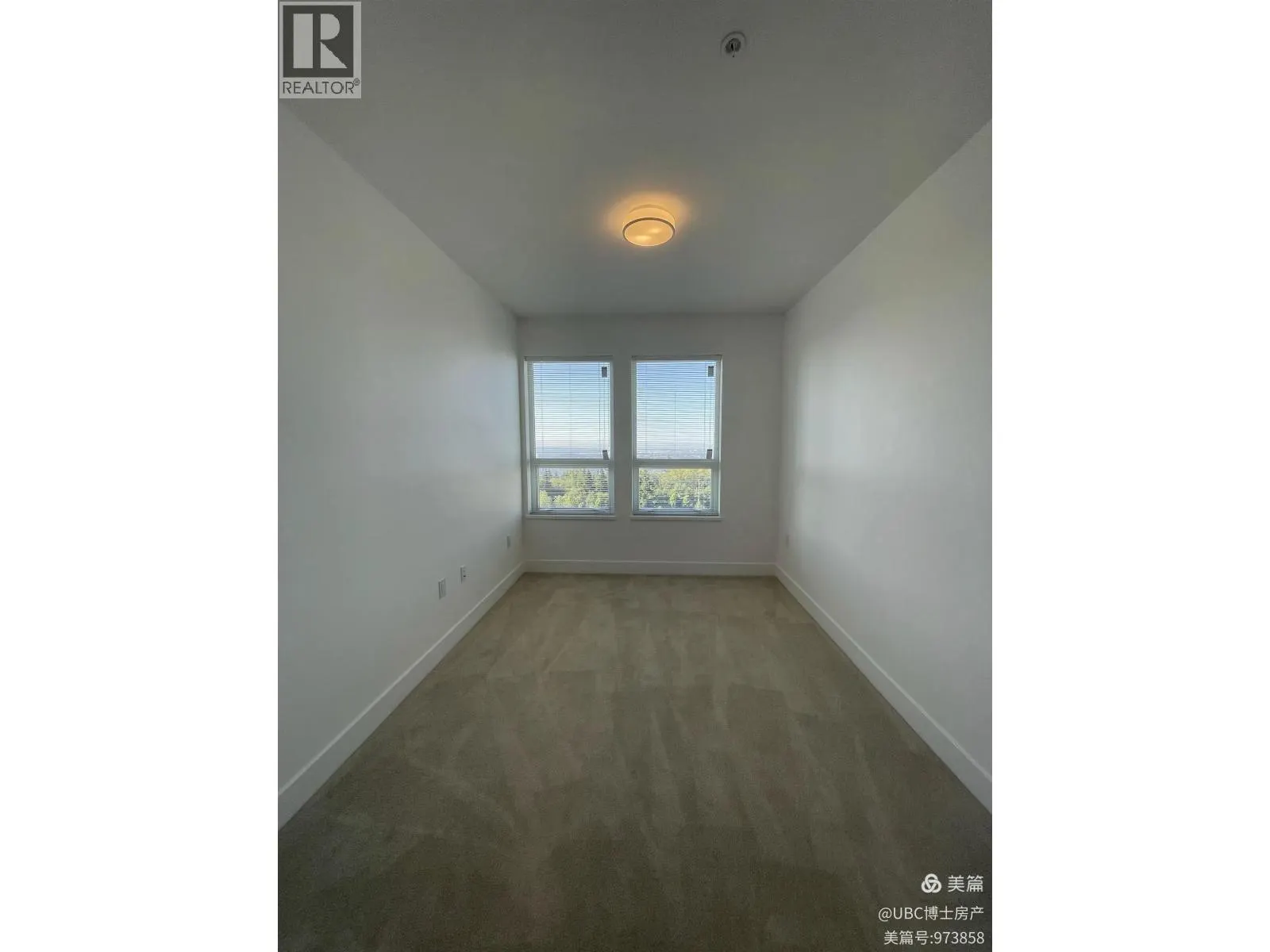 306 9228 SLOPE MEWS