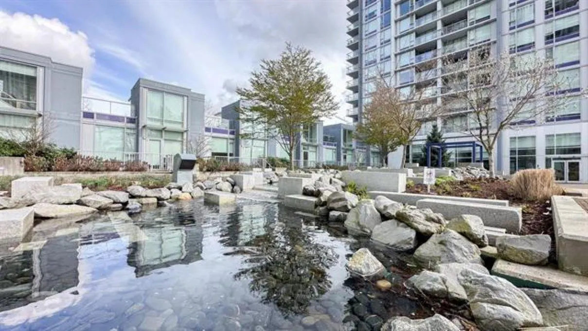 901 13750 100 AVENUE