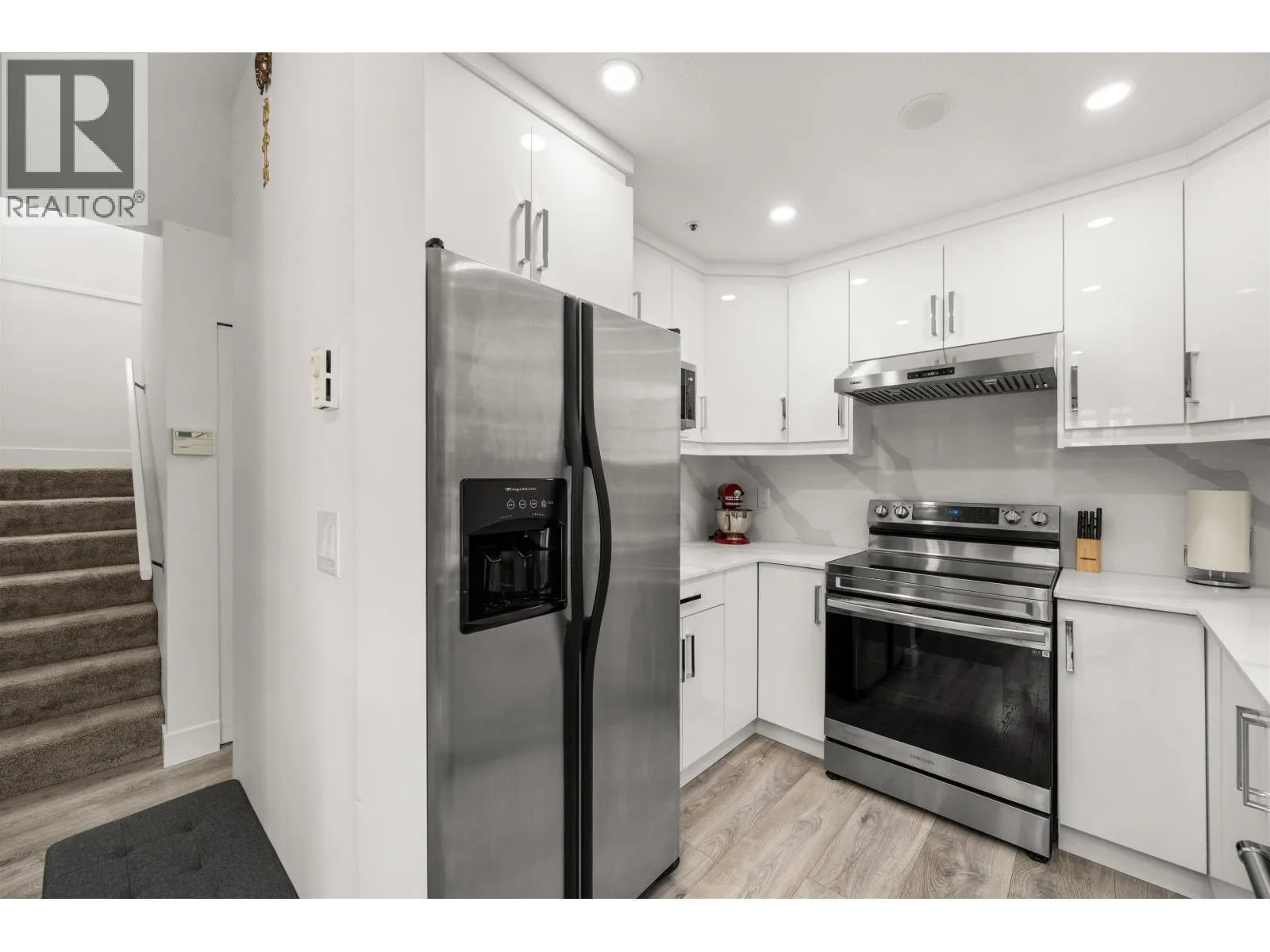 17 12188 HARRIS ROAD