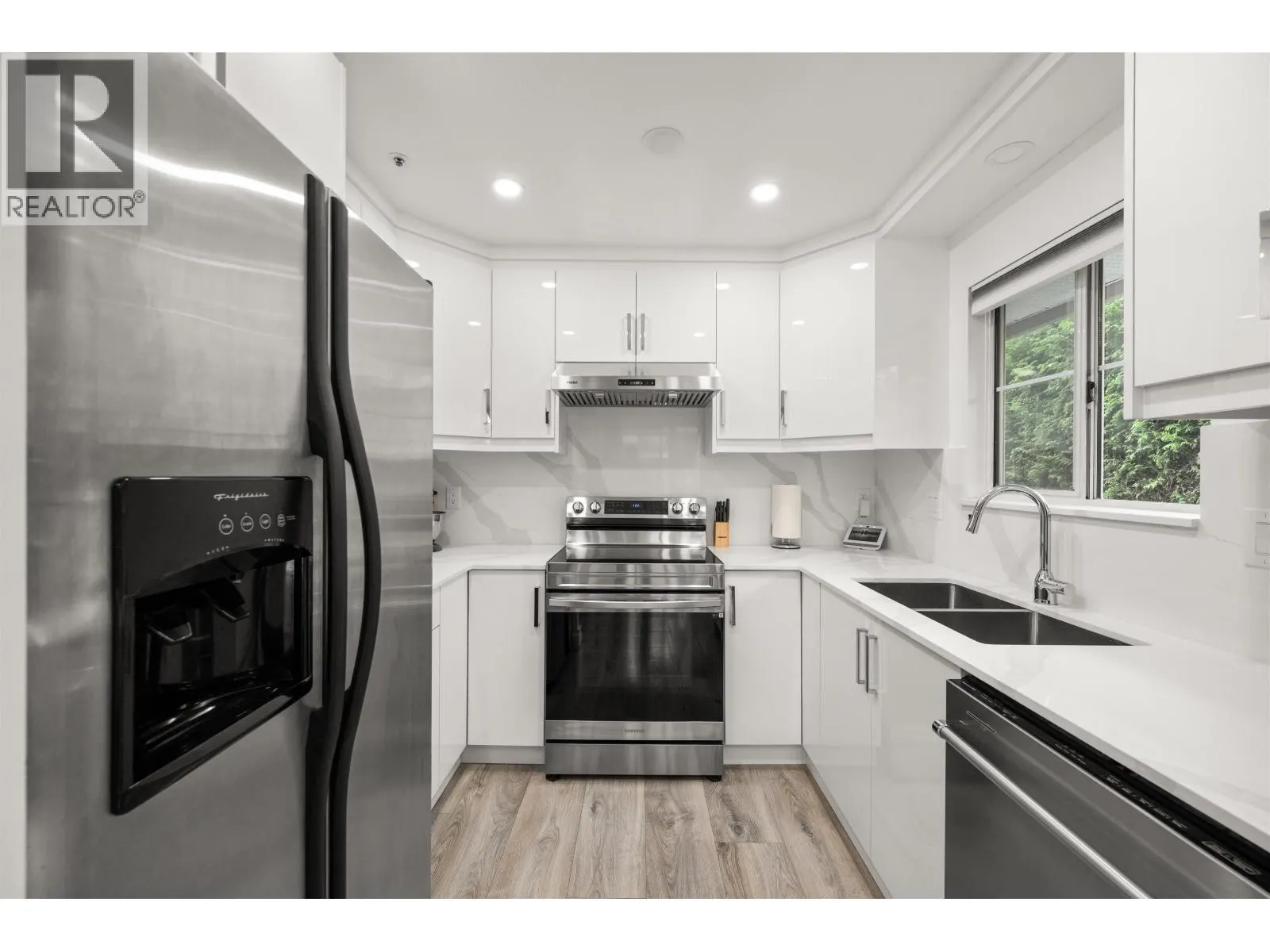 17 12188 HARRIS ROAD