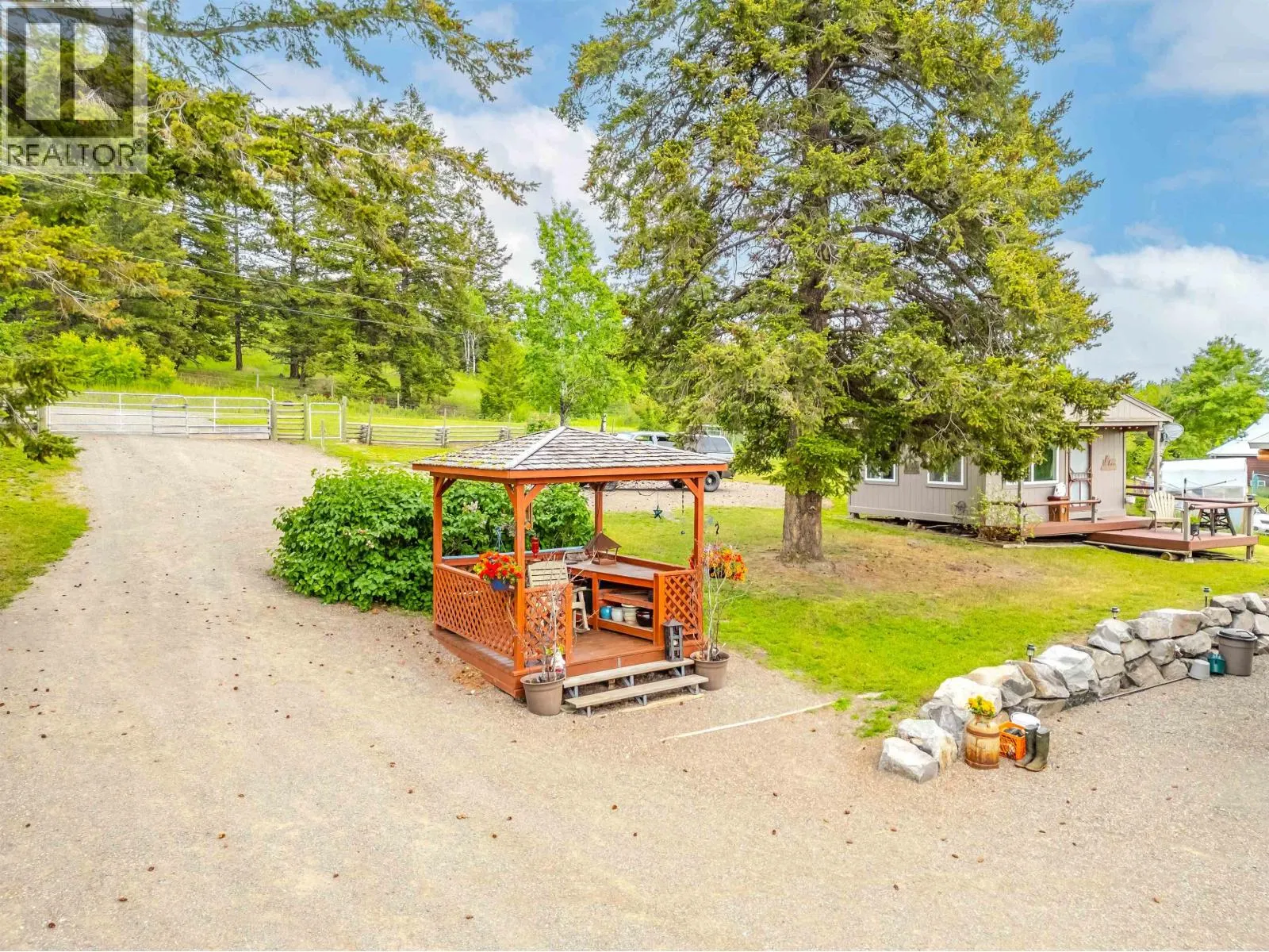 4162 LAC LA HACHE STATION ROAD
