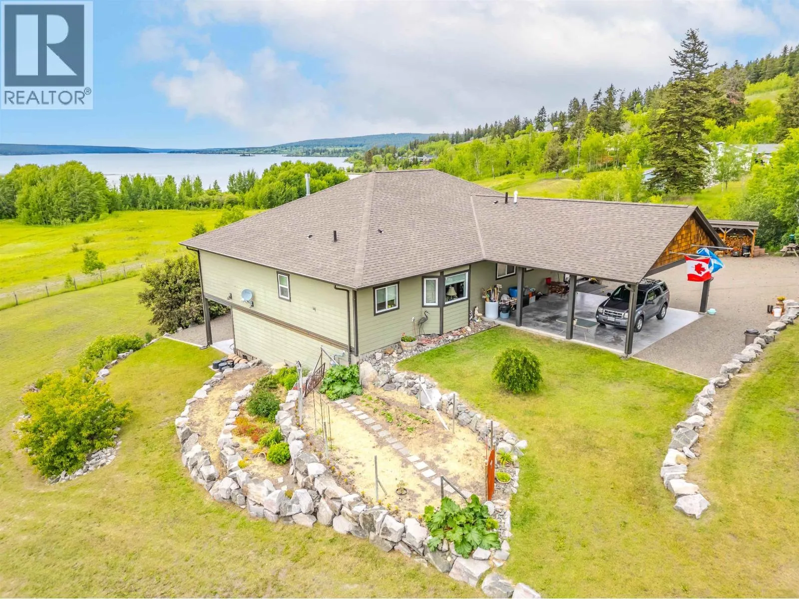 4162 LAC LA HACHE STATION ROAD