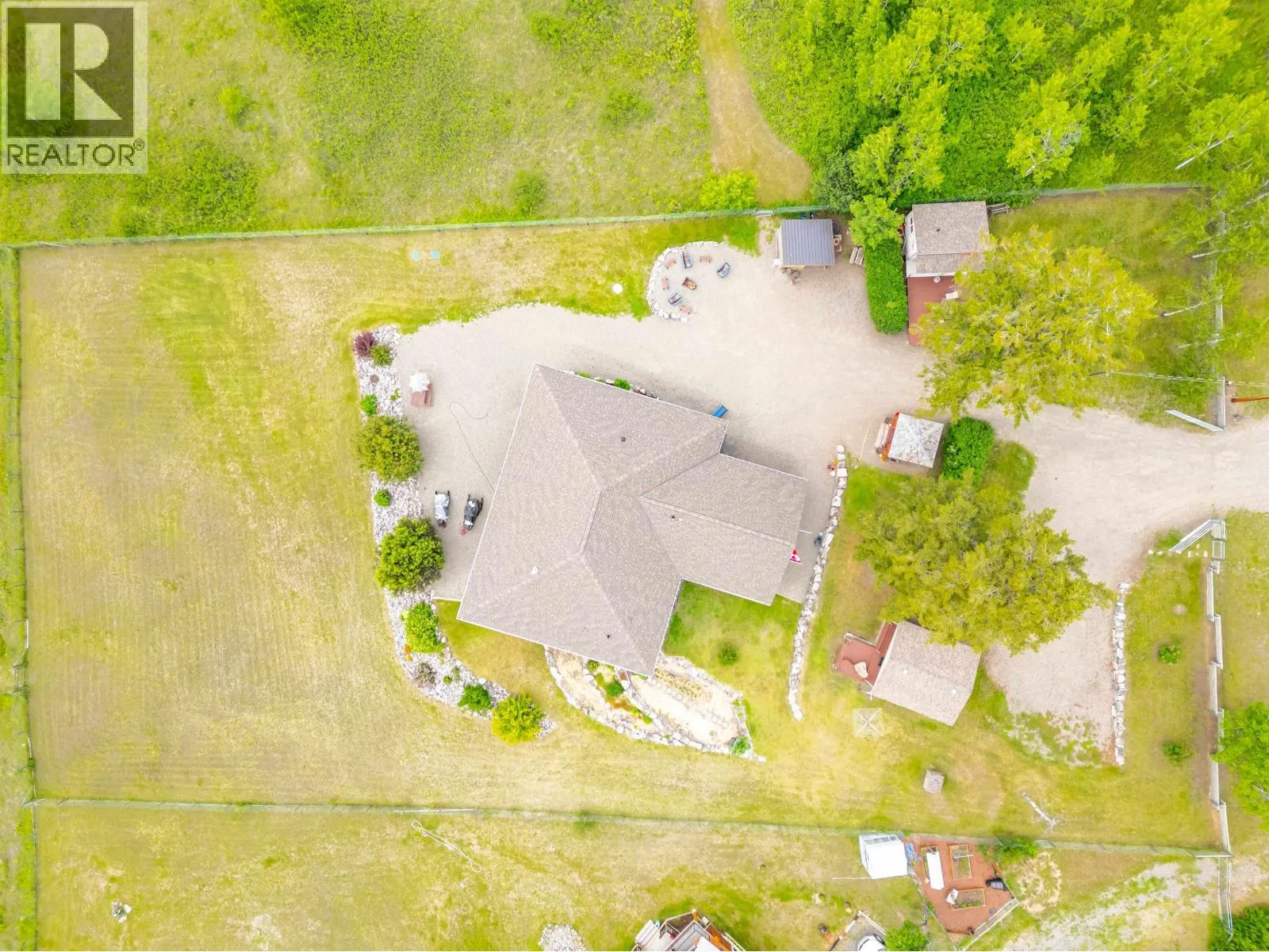 4162 LAC LA HACHE STATION ROAD