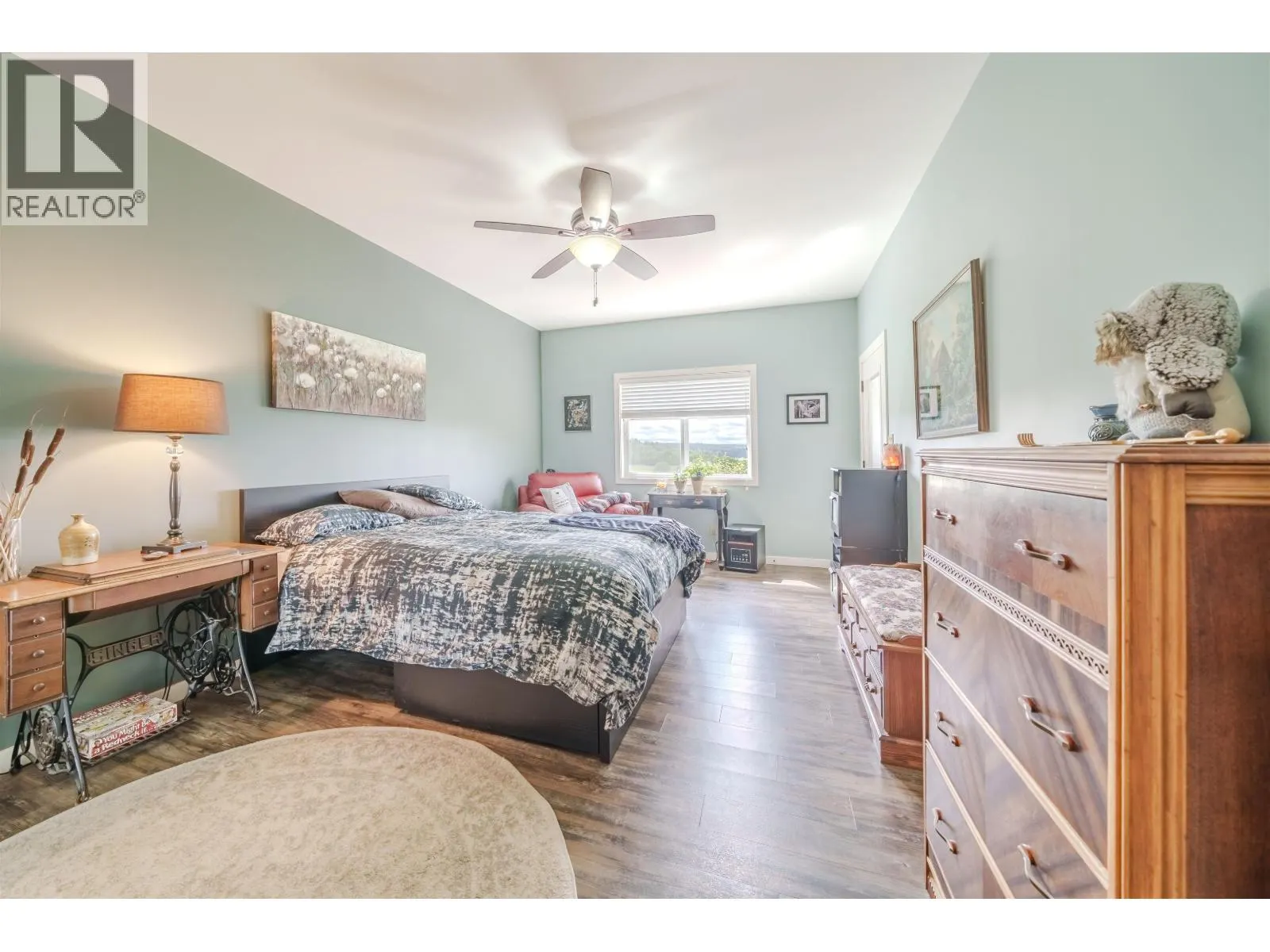 4162 LAC LA HACHE STATION ROAD