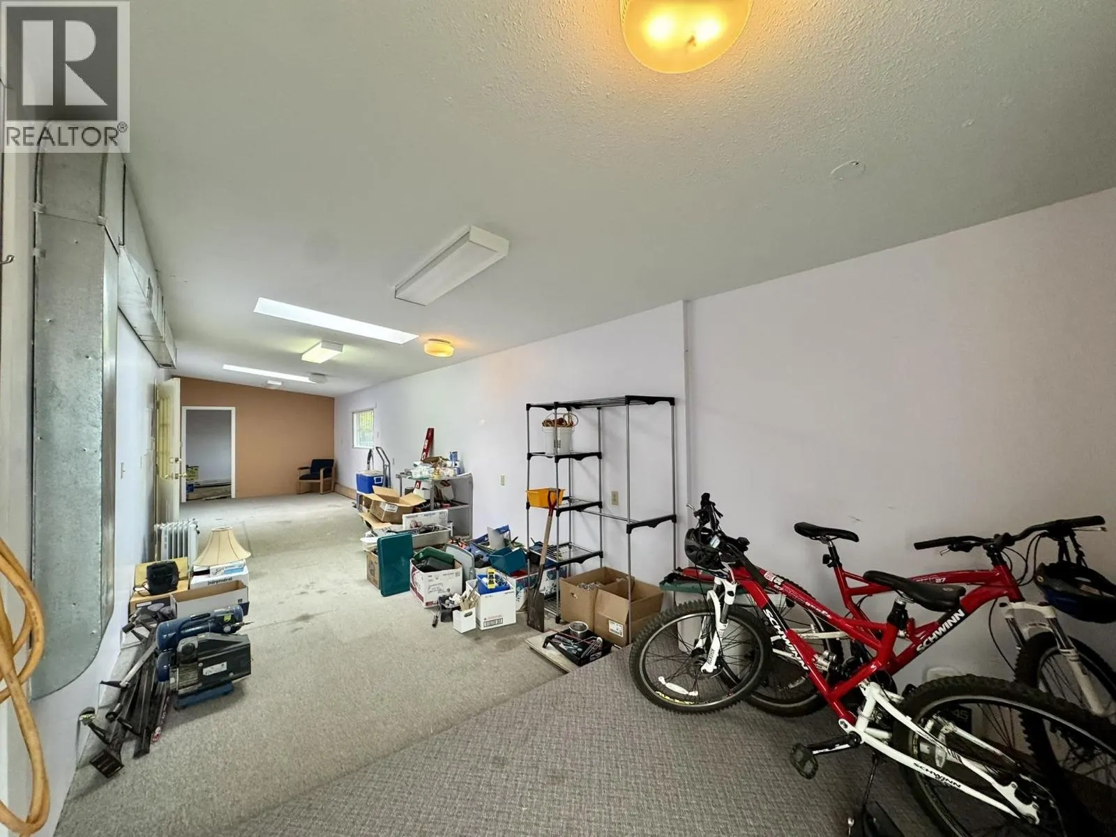 330 CEDAR AVENUE