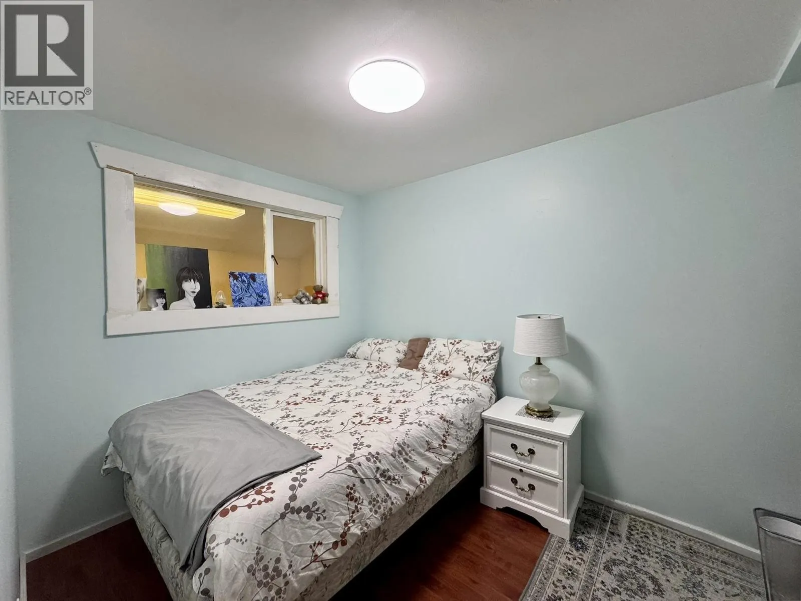 330 CEDAR AVENUE