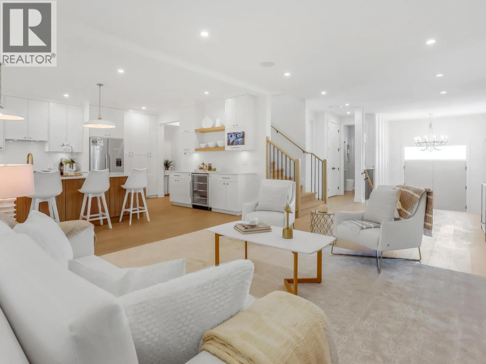 3553 MONSON CRESCENT