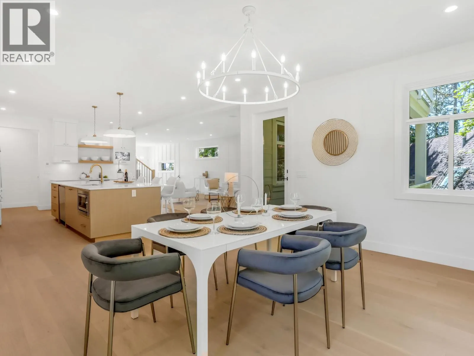 3553 MONSON CRESCENT
