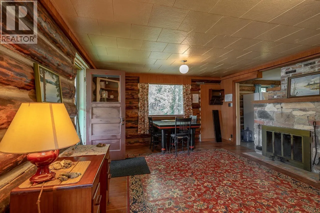 3920 EAGLE CREEK ROAD