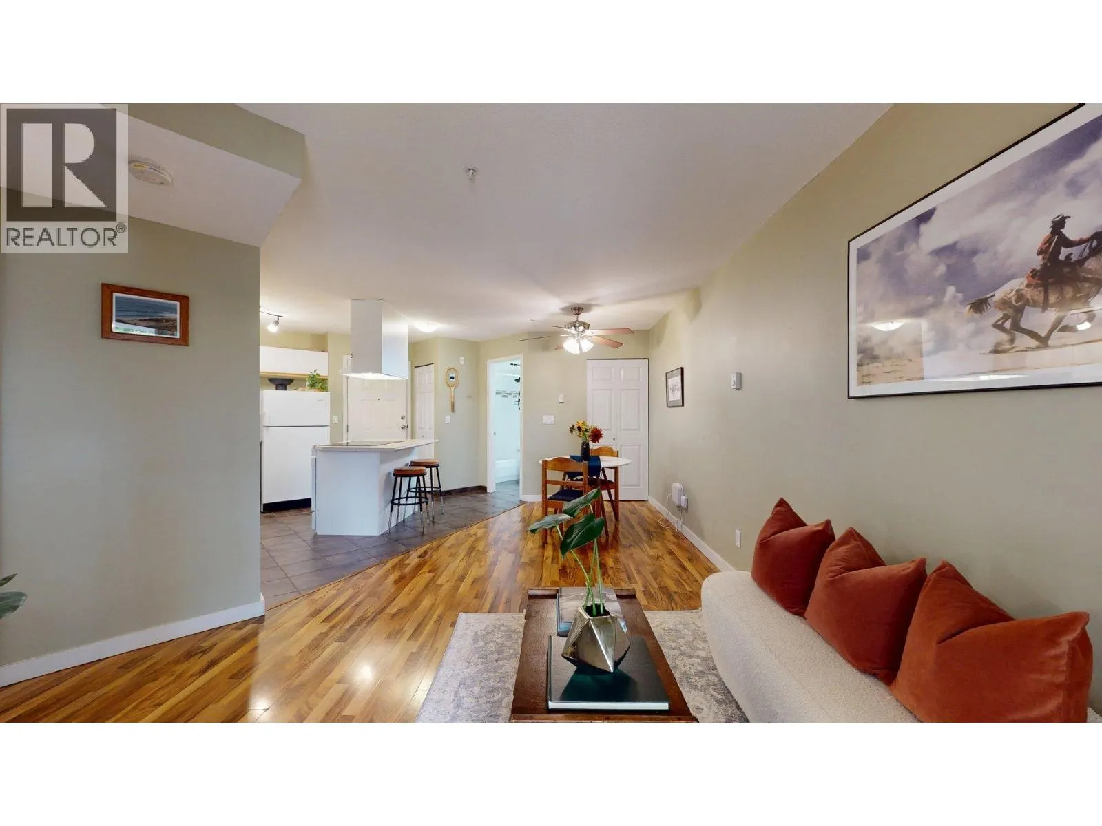 C210 40140 WILLOW CRESCENT