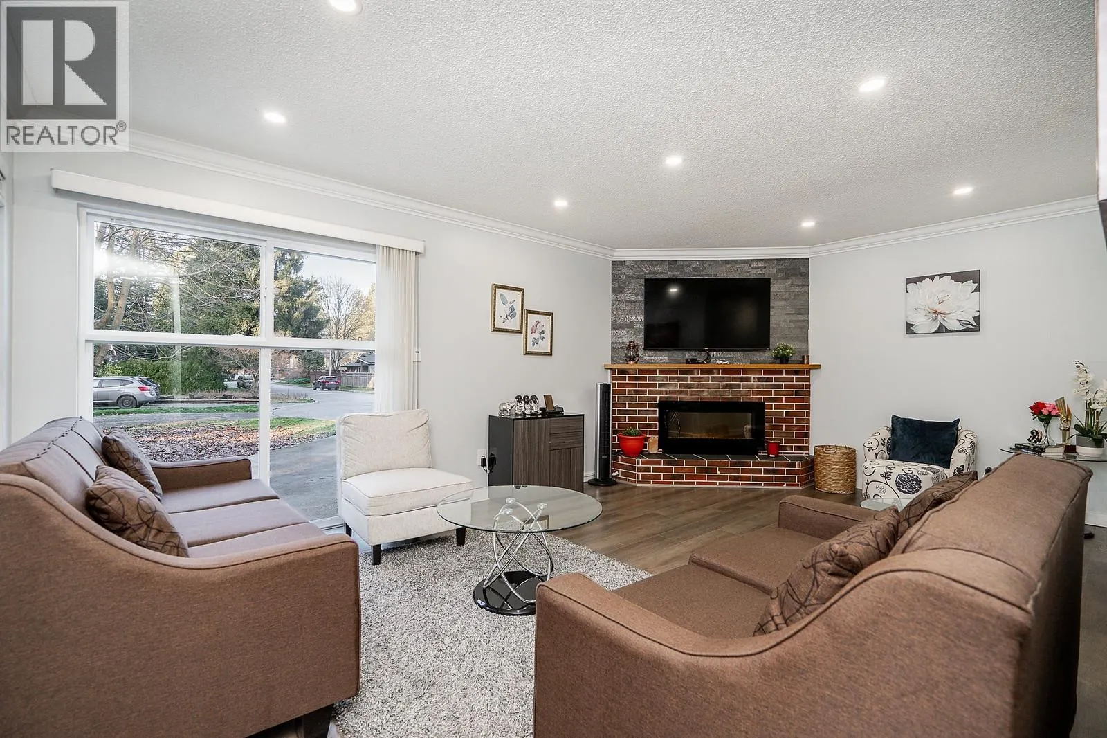 1648 ST. ALBERT AVENUE