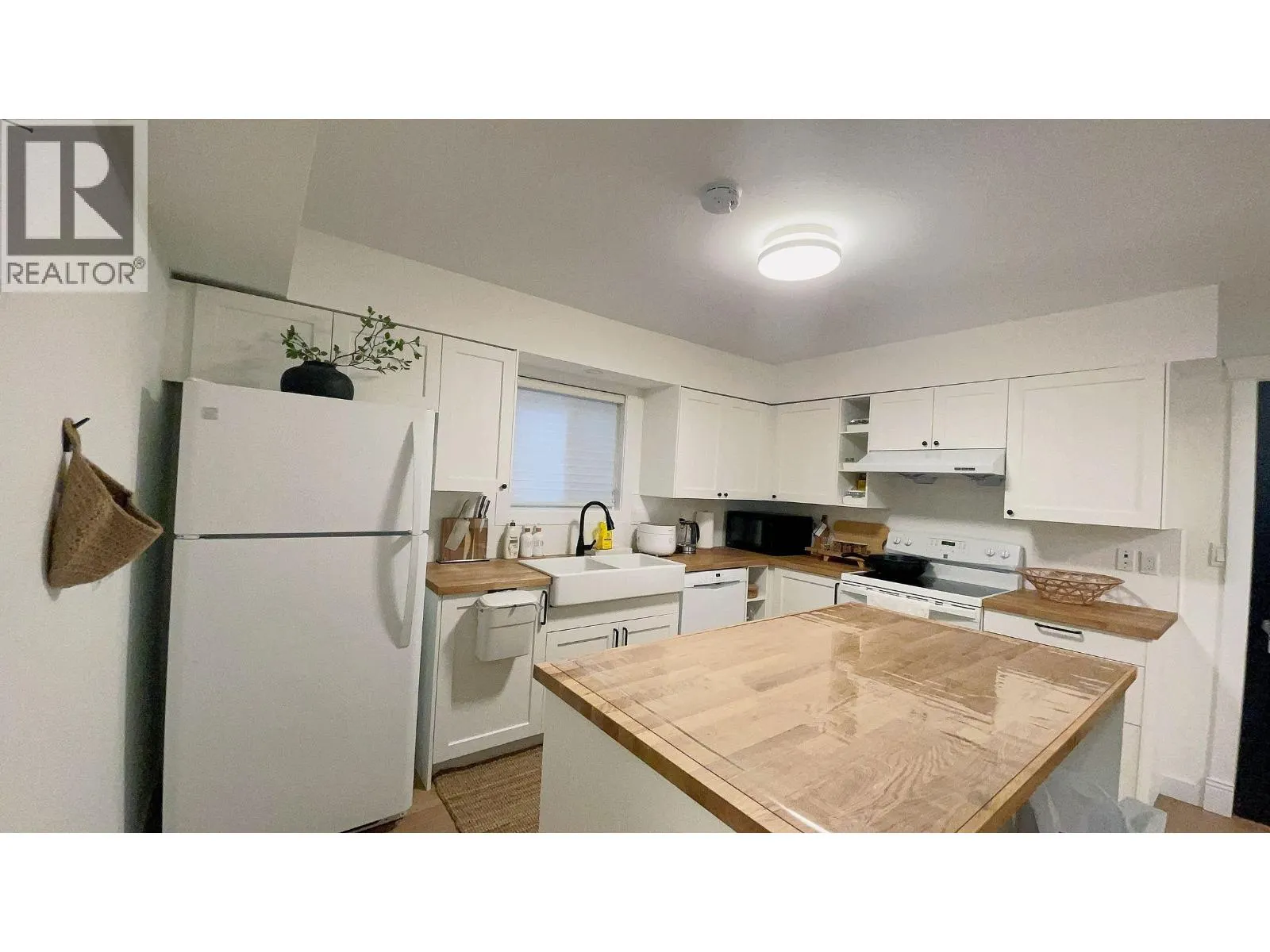 Garden Suite 1597 W 63RD AVENUE