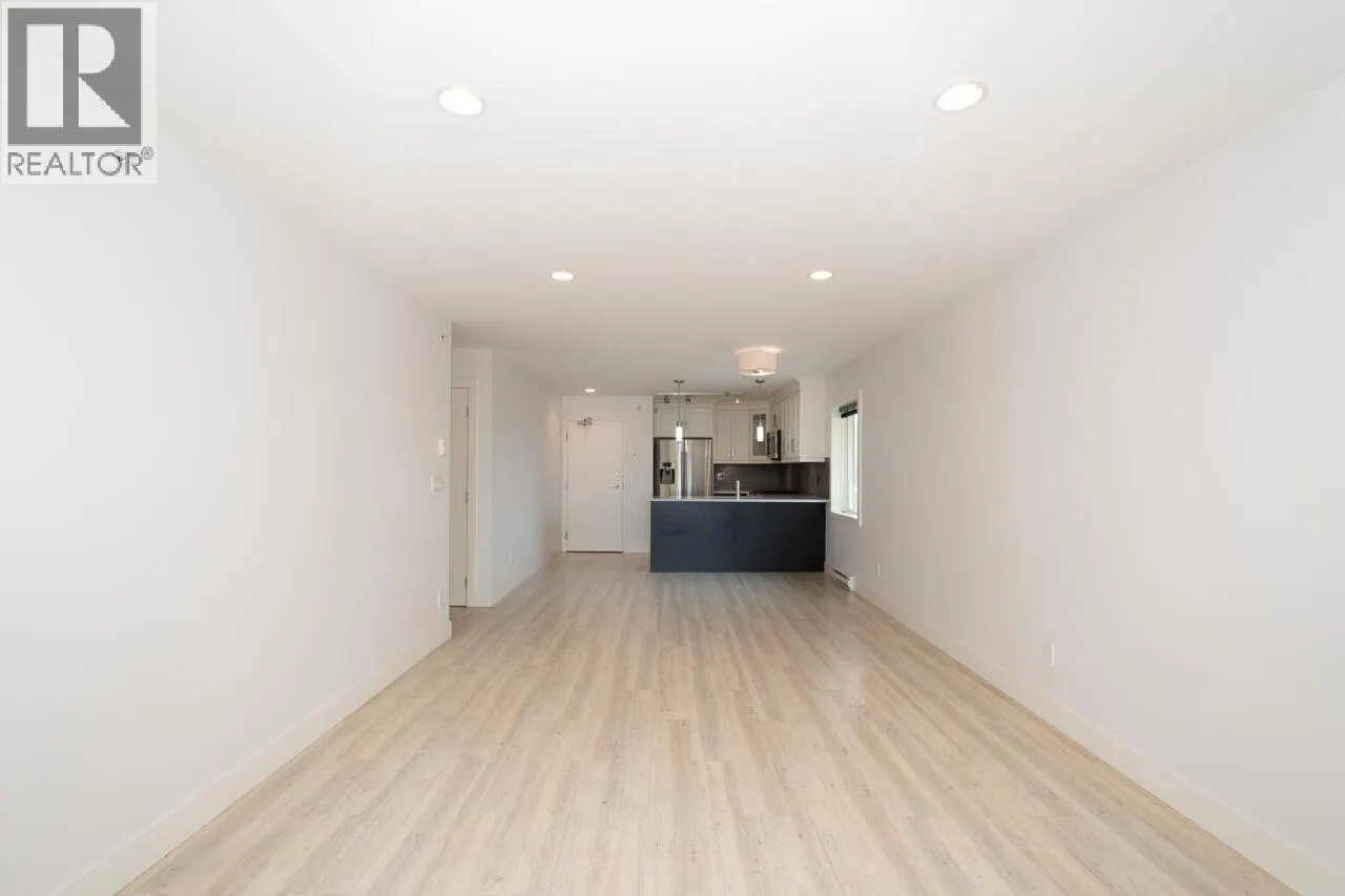 301 4548 HASTINGS STREET