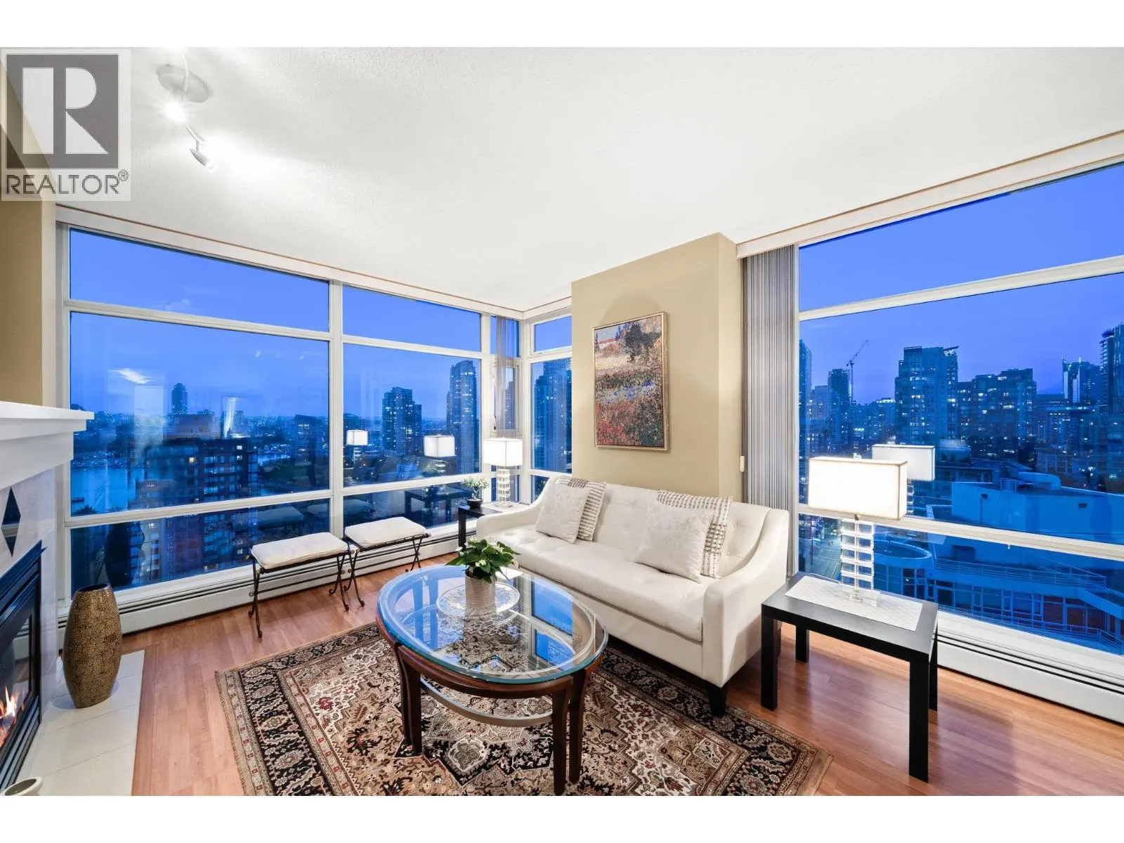 2306 1199 MARINASIDE CRESCENT