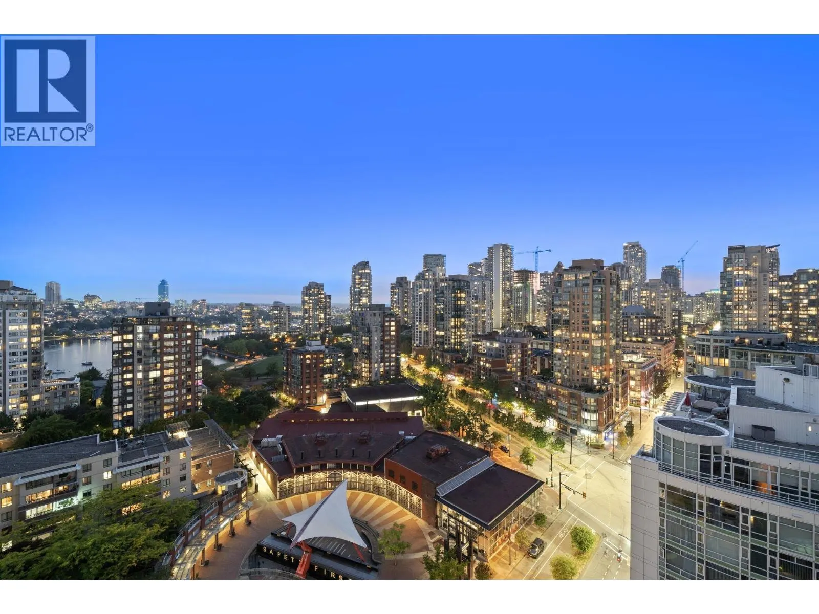 2306 1199 MARINASIDE CRESCENT