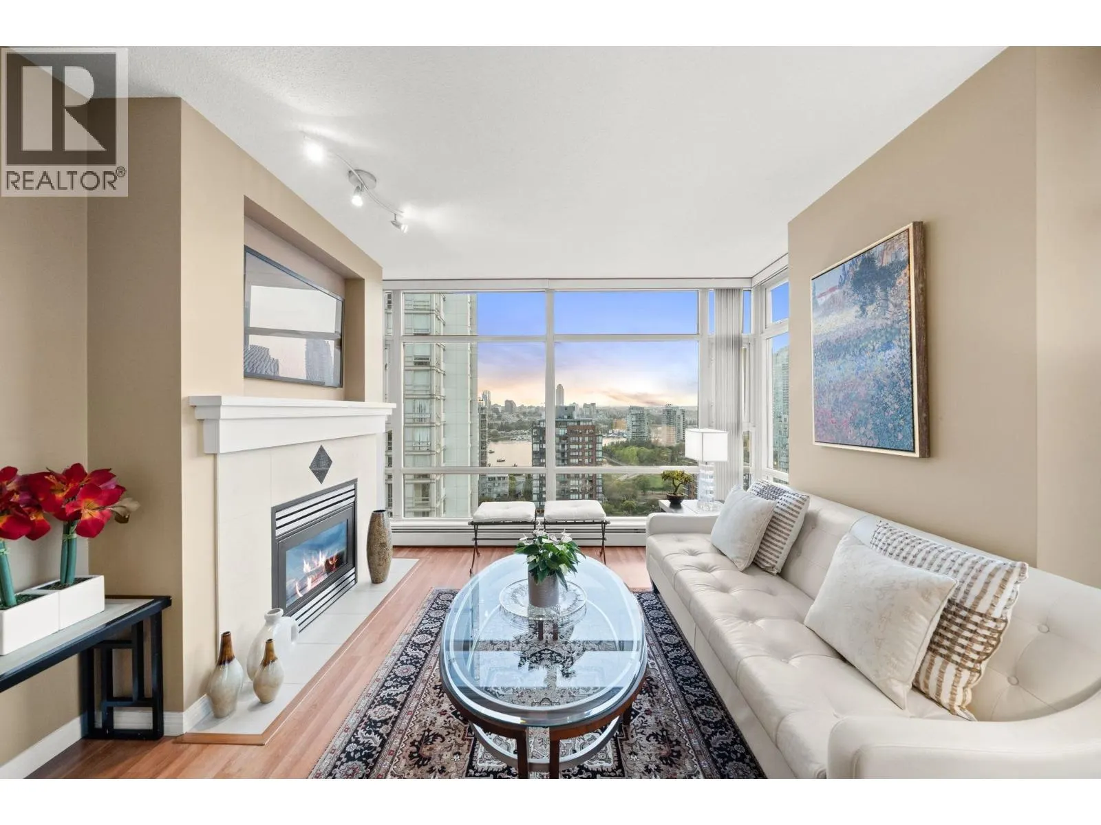 2306 1199 MARINASIDE CRESCENT