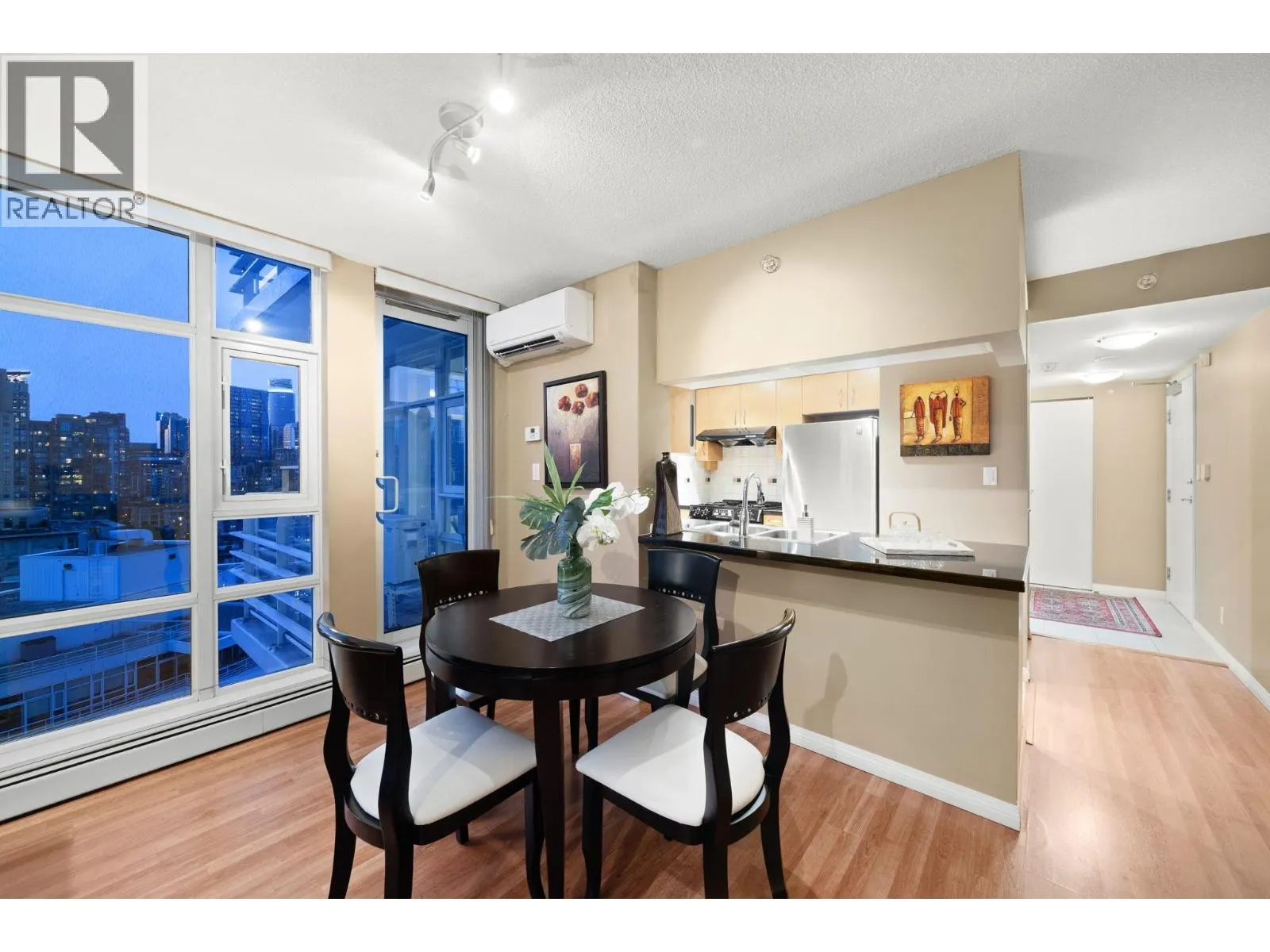 2306 1199 MARINASIDE CRESCENT