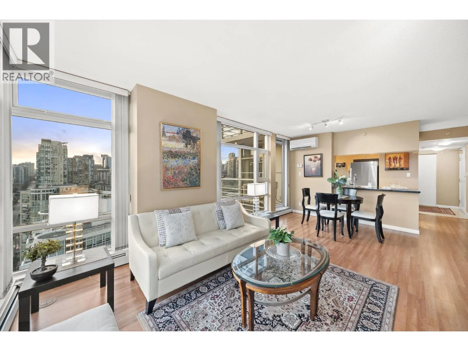 2306 1199 MARINASIDE CRESCENT