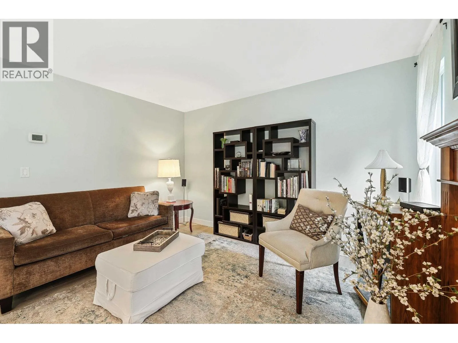 106 1140 CASTLE CRESCENT