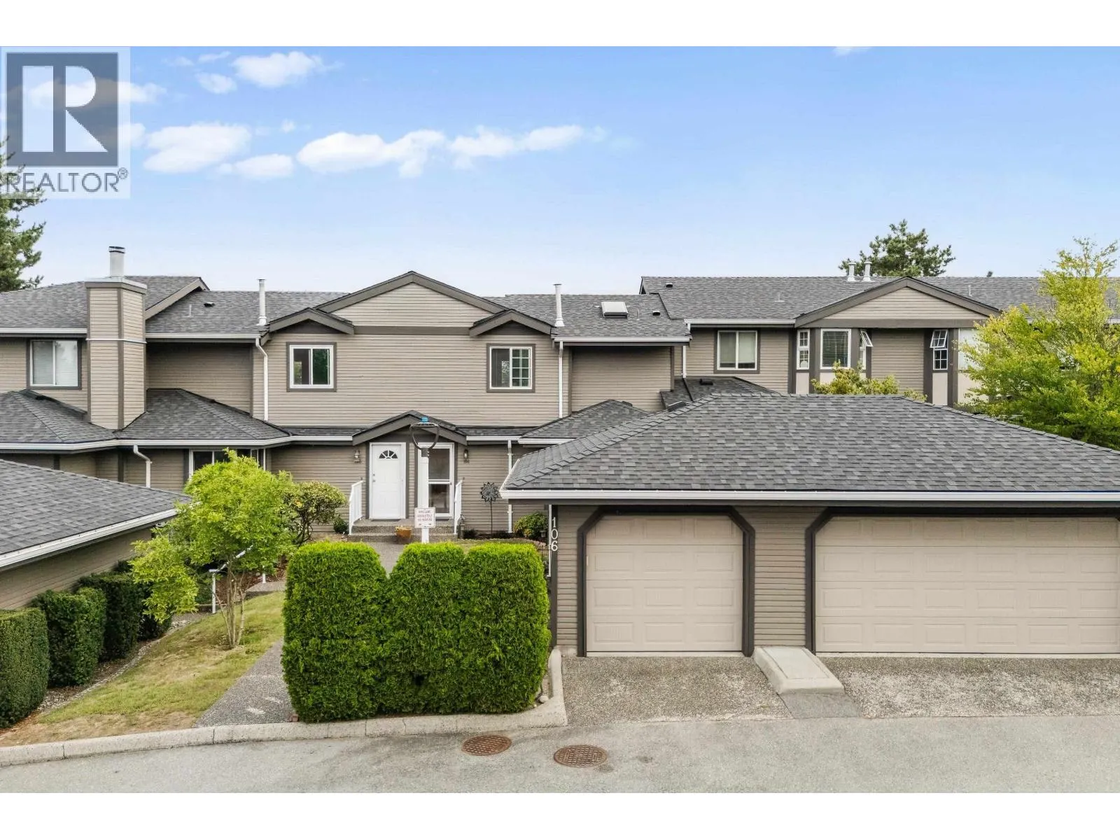 106 1140 CASTLE CRESCENT