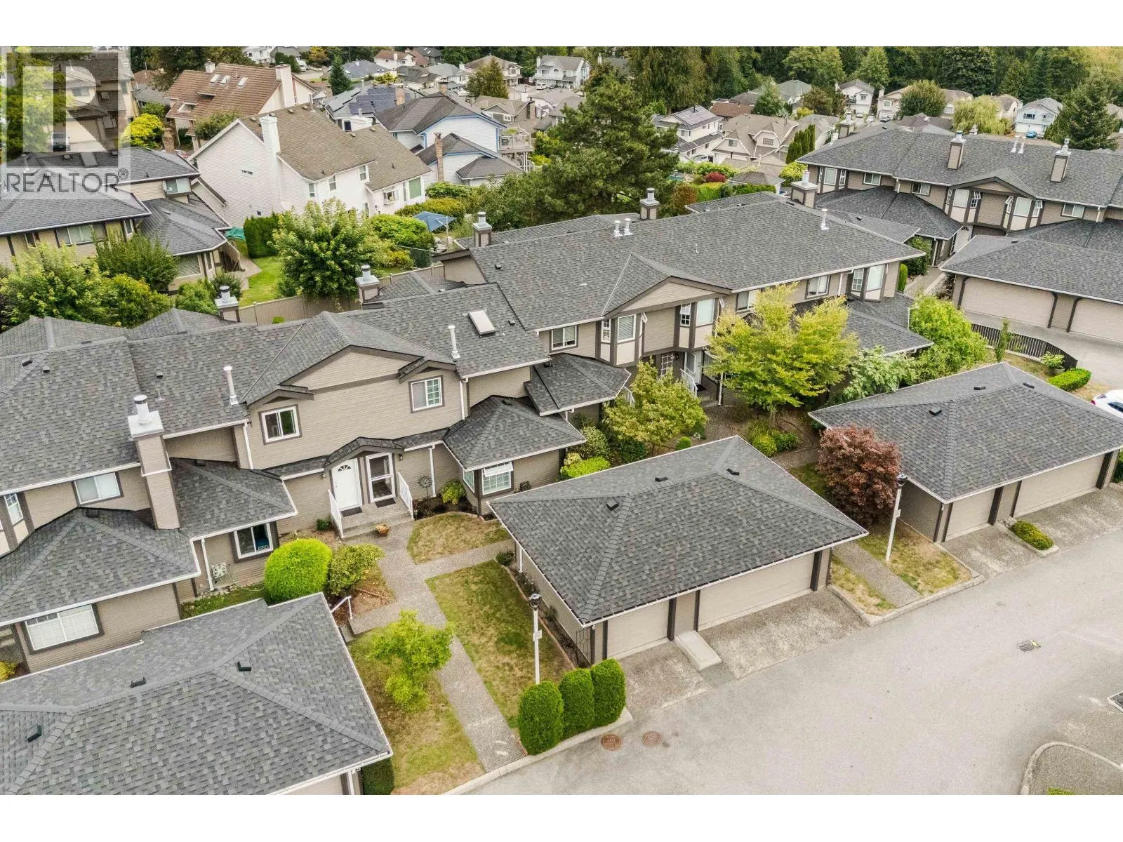 106 1140 CASTLE CRESCENT