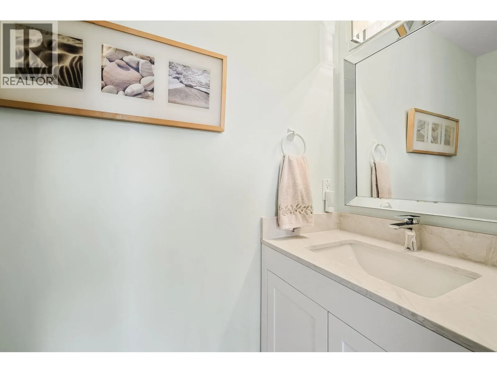 106 1140 CASTLE CRESCENT