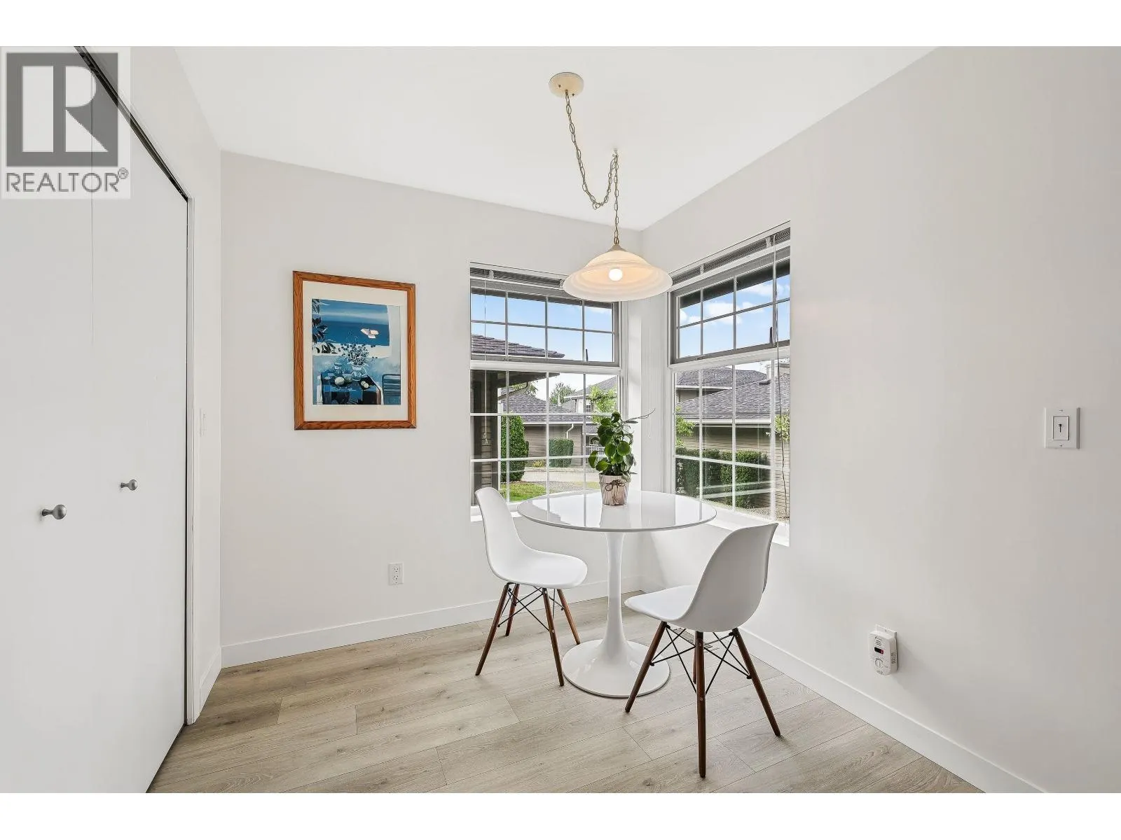 106 1140 CASTLE CRESCENT