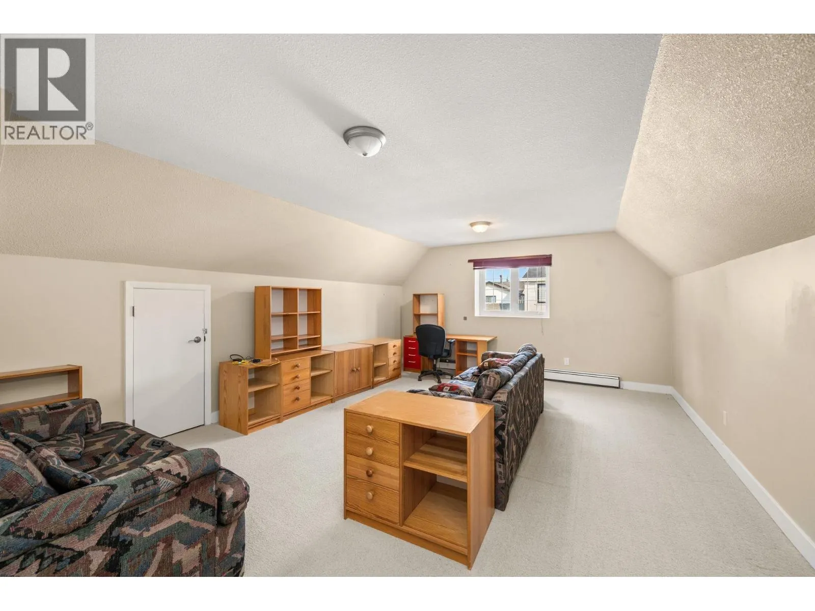 8711 DOULTON PLACE