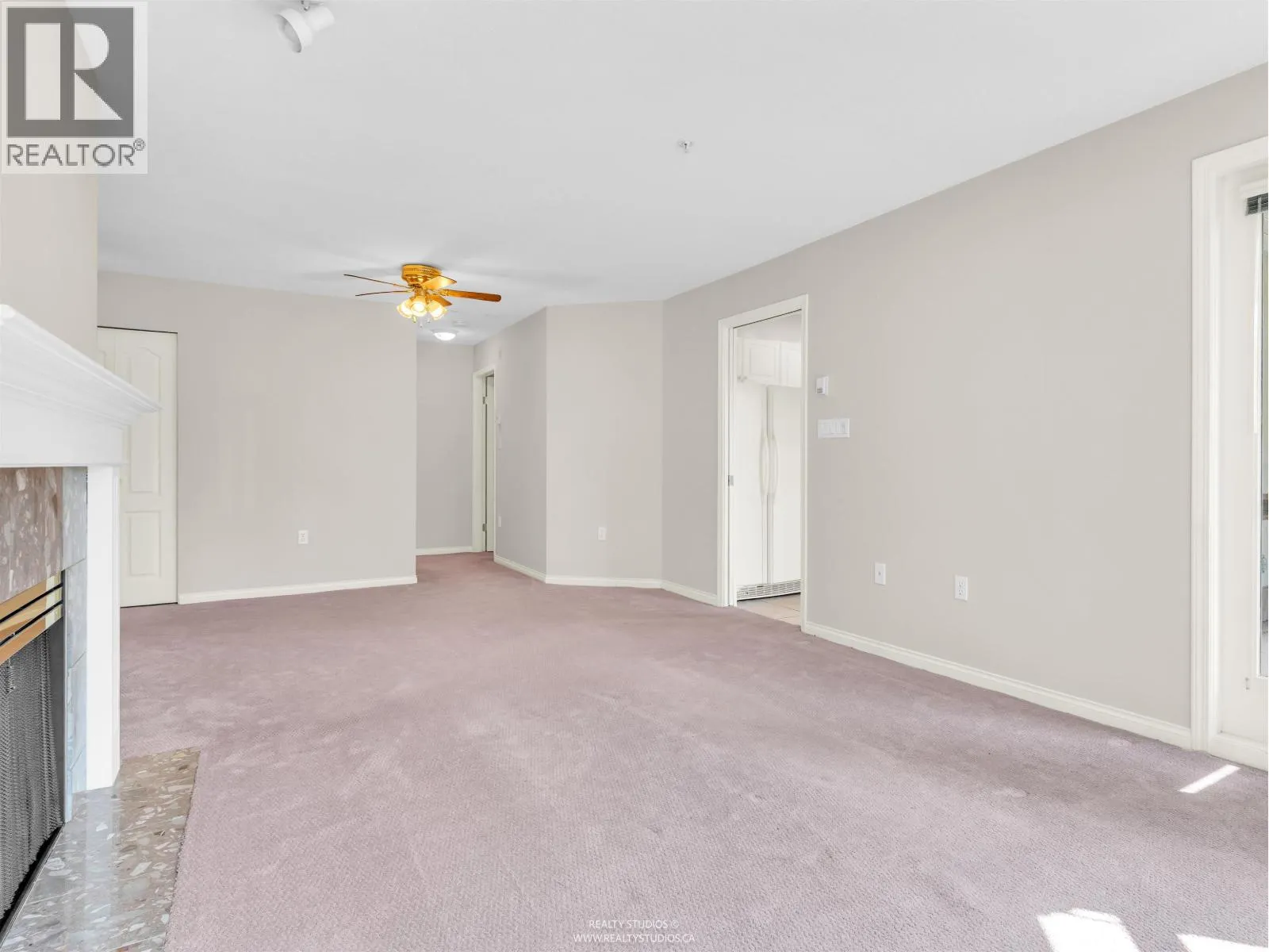 413 2059 CHESTERFIELD AVENUE