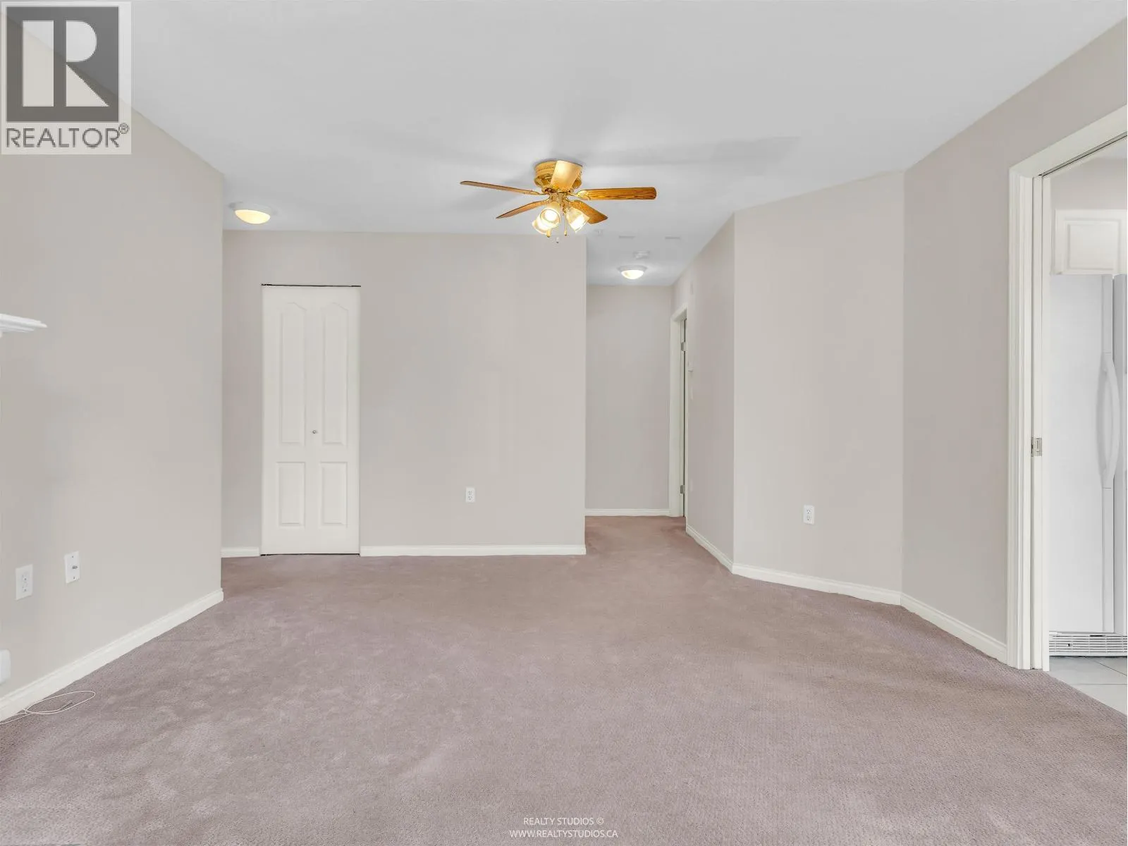 413 2059 CHESTERFIELD AVENUE