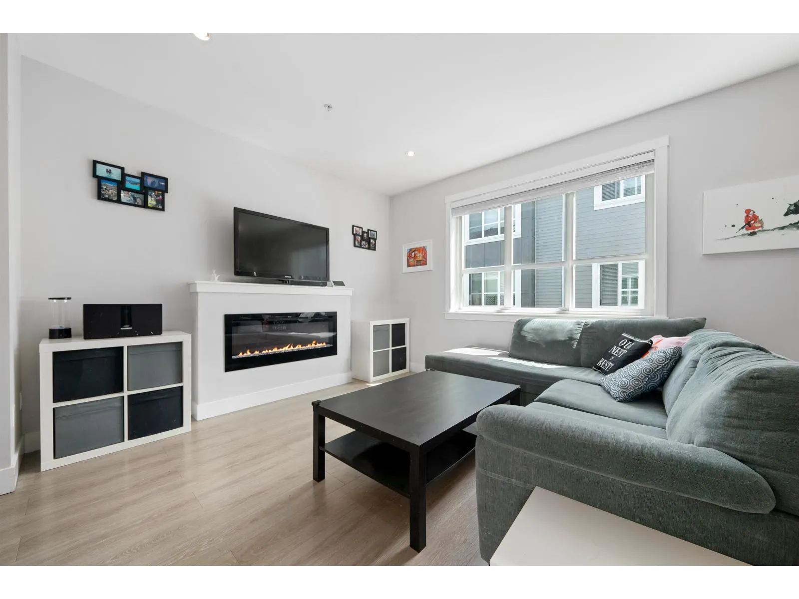 33 20856 76 AVENUE