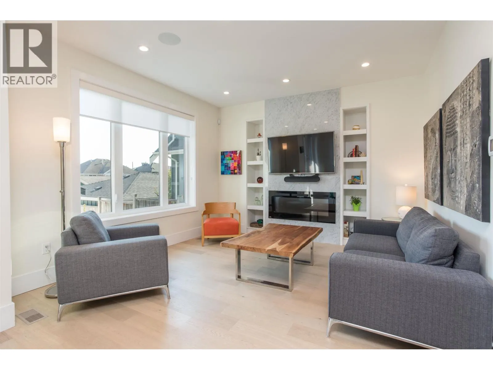 341 E 13TH STREET