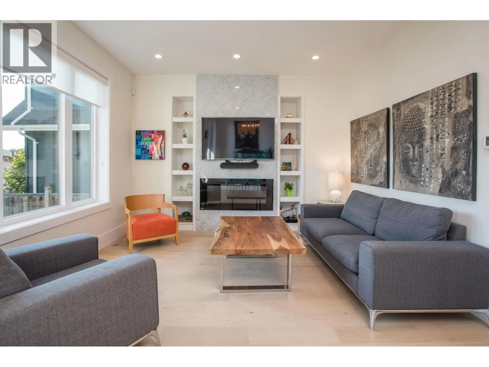 341 E 13TH STREET