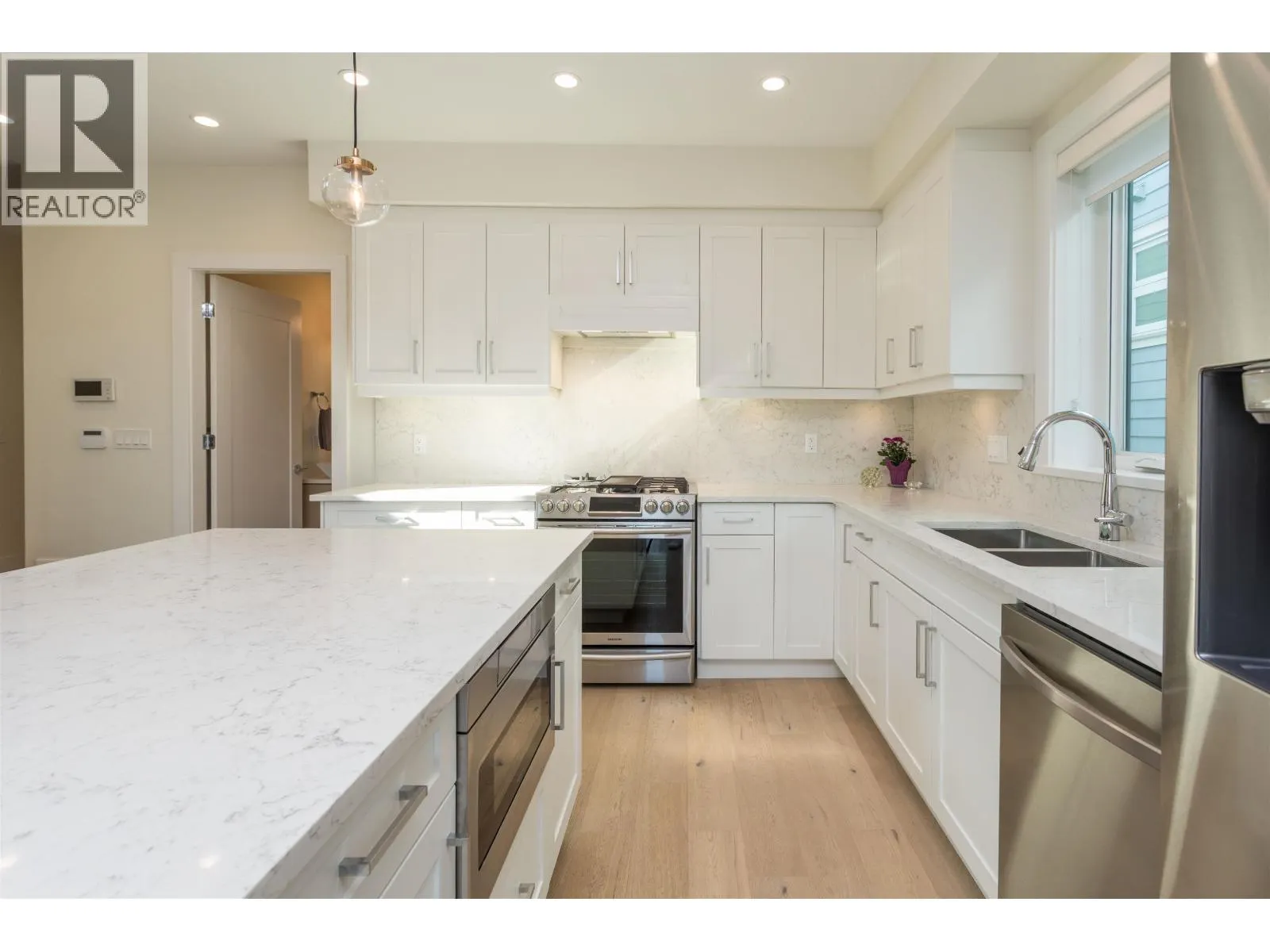 341 E 13TH STREET