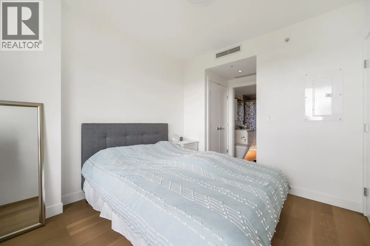 710 5766 GILBERT ROAD