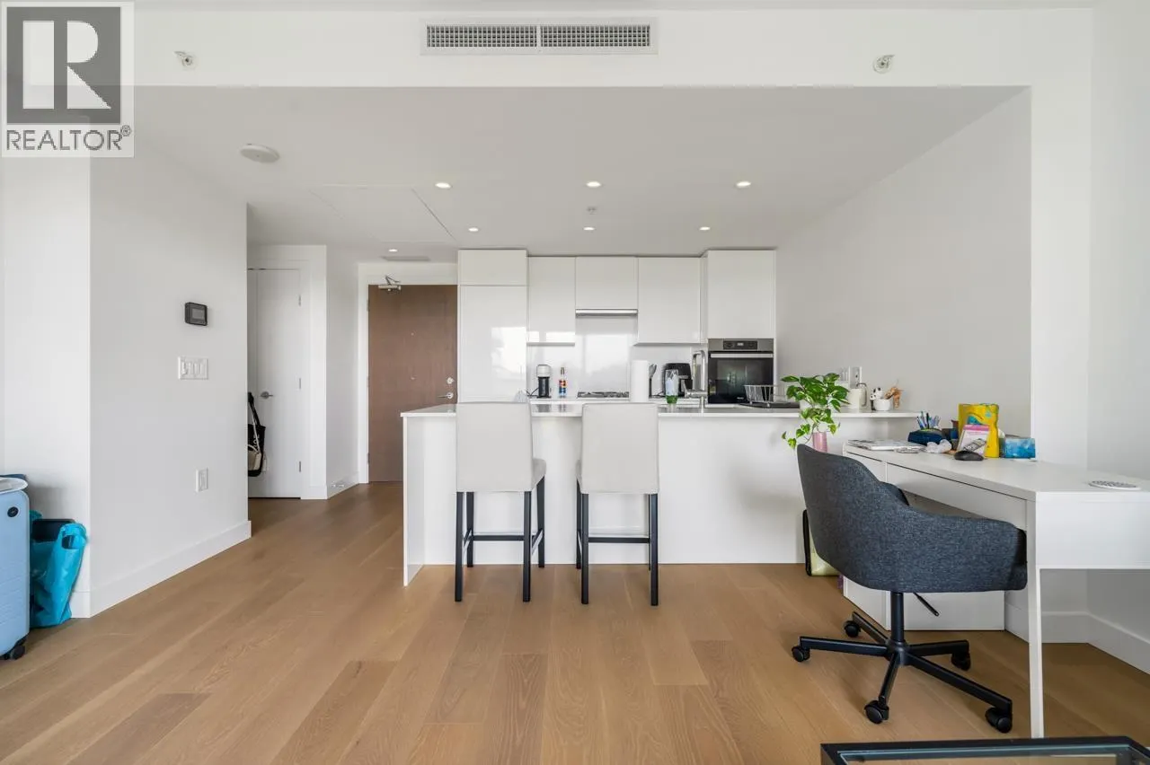 710 5766 GILBERT ROAD