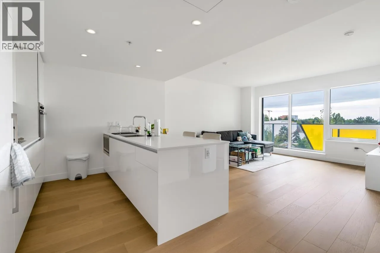 710 5766 GILBERT ROAD