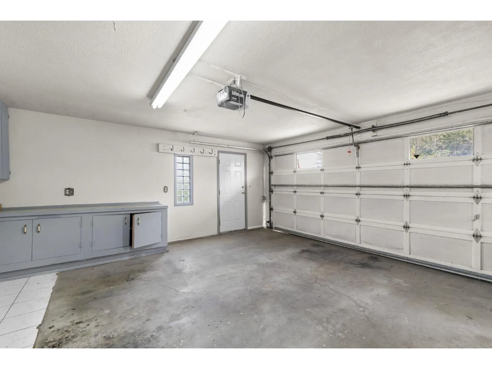 8 46191 CESSNA DRIVE|Chilliwack Proper South