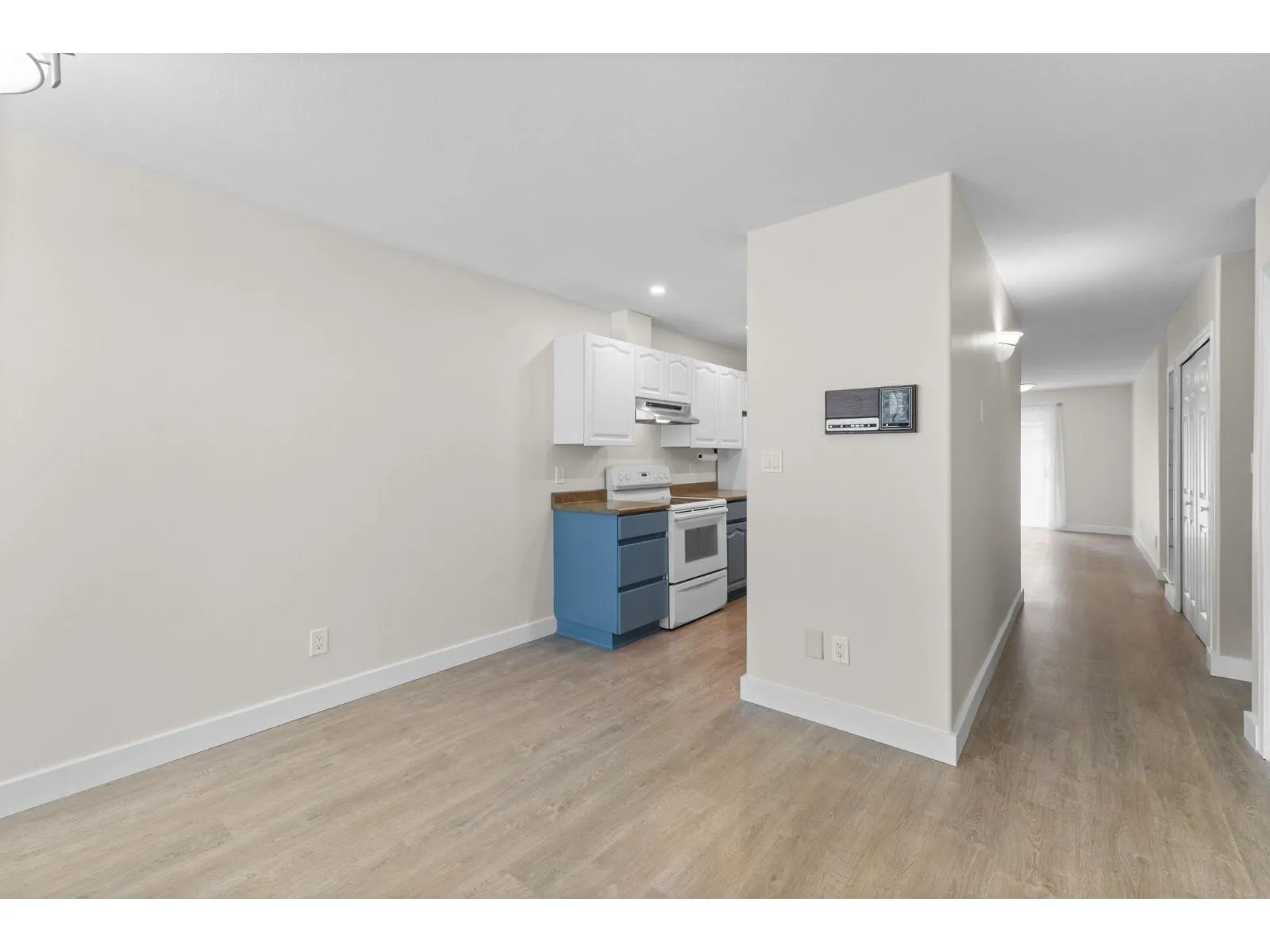 8 46191 CESSNA DRIVE|Chilliwack Proper South