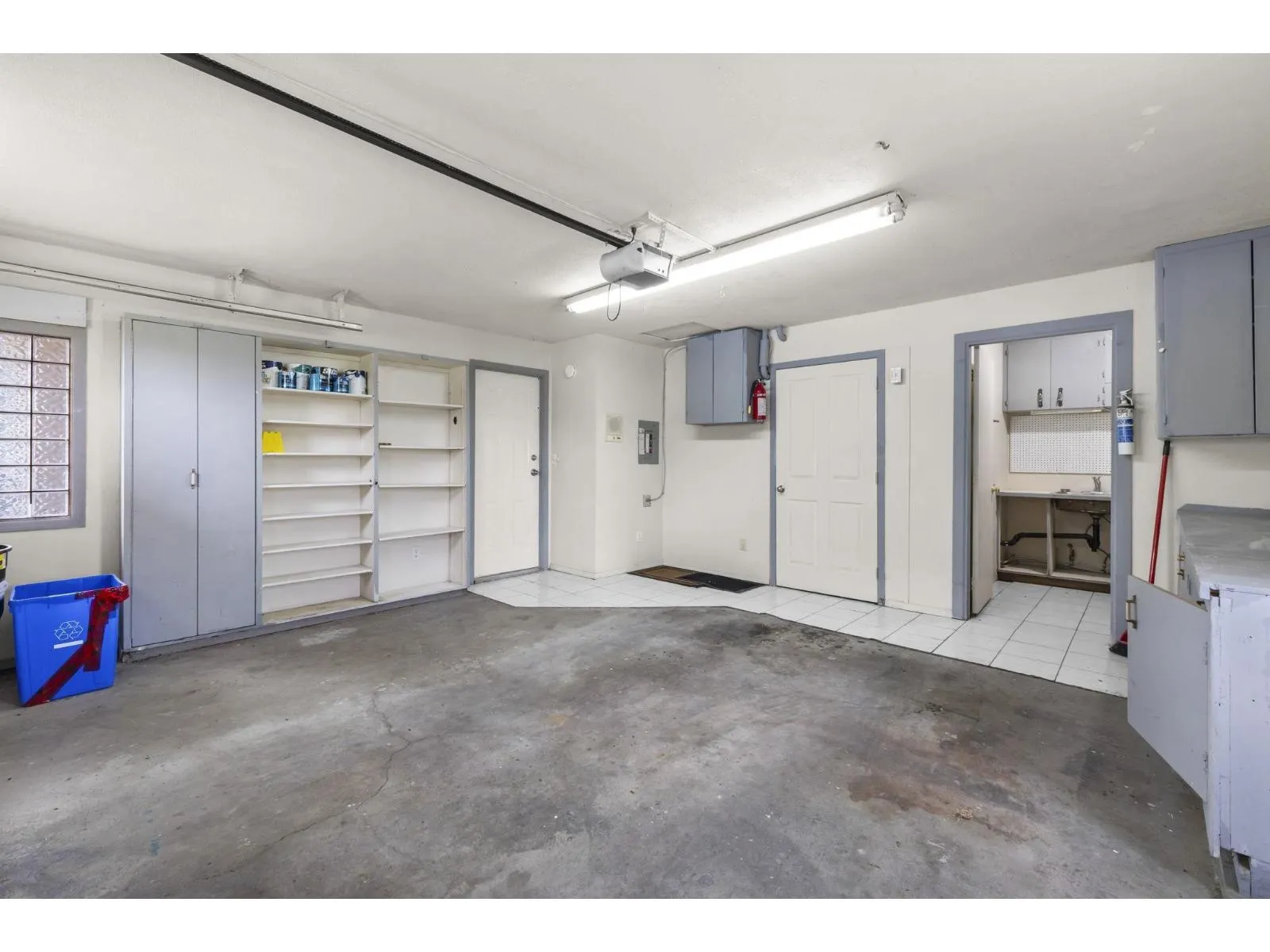 8 46191 CESSNA DRIVE|Chilliwack Proper South