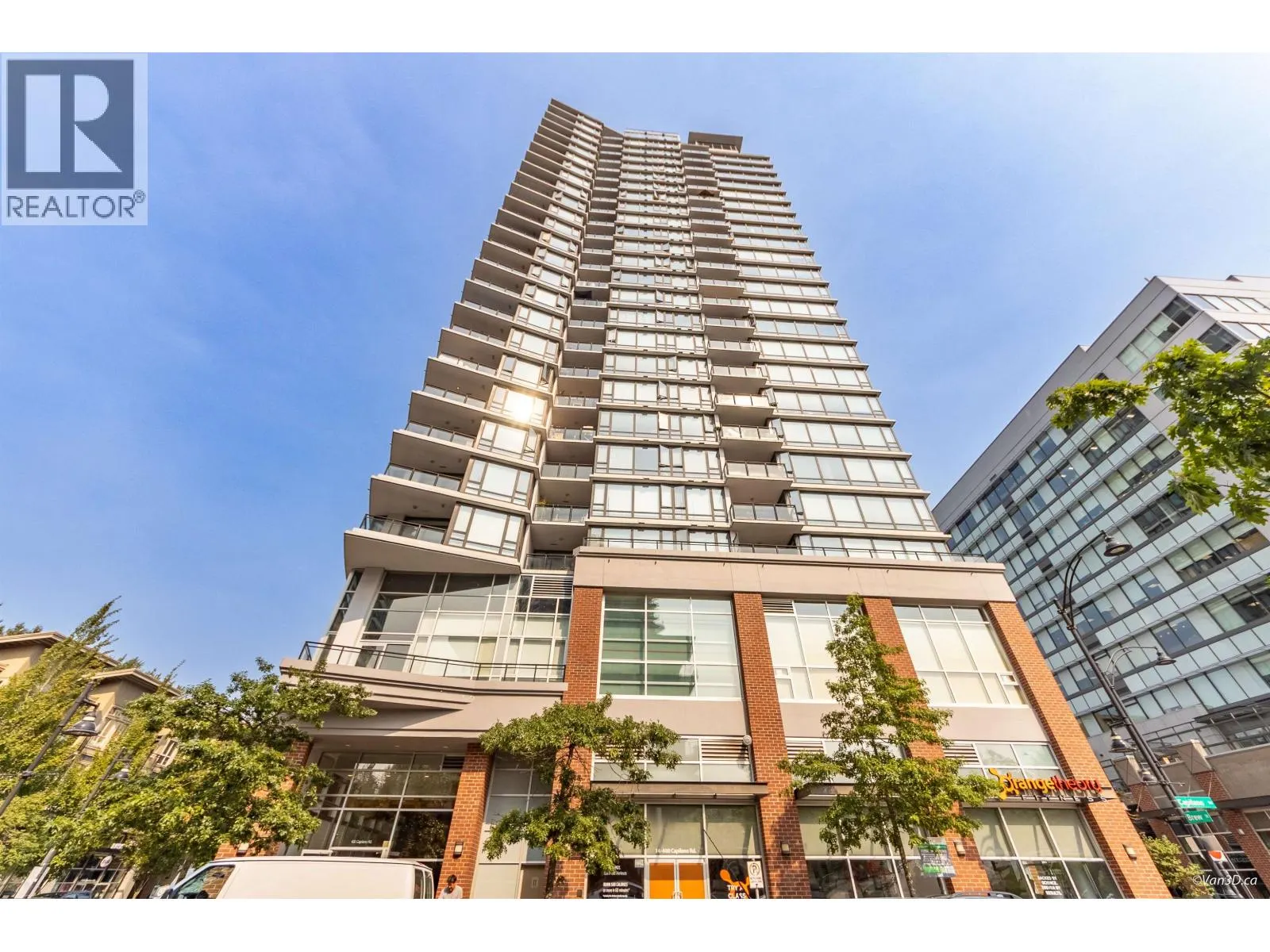 2201 400 CAPILANO ROAD