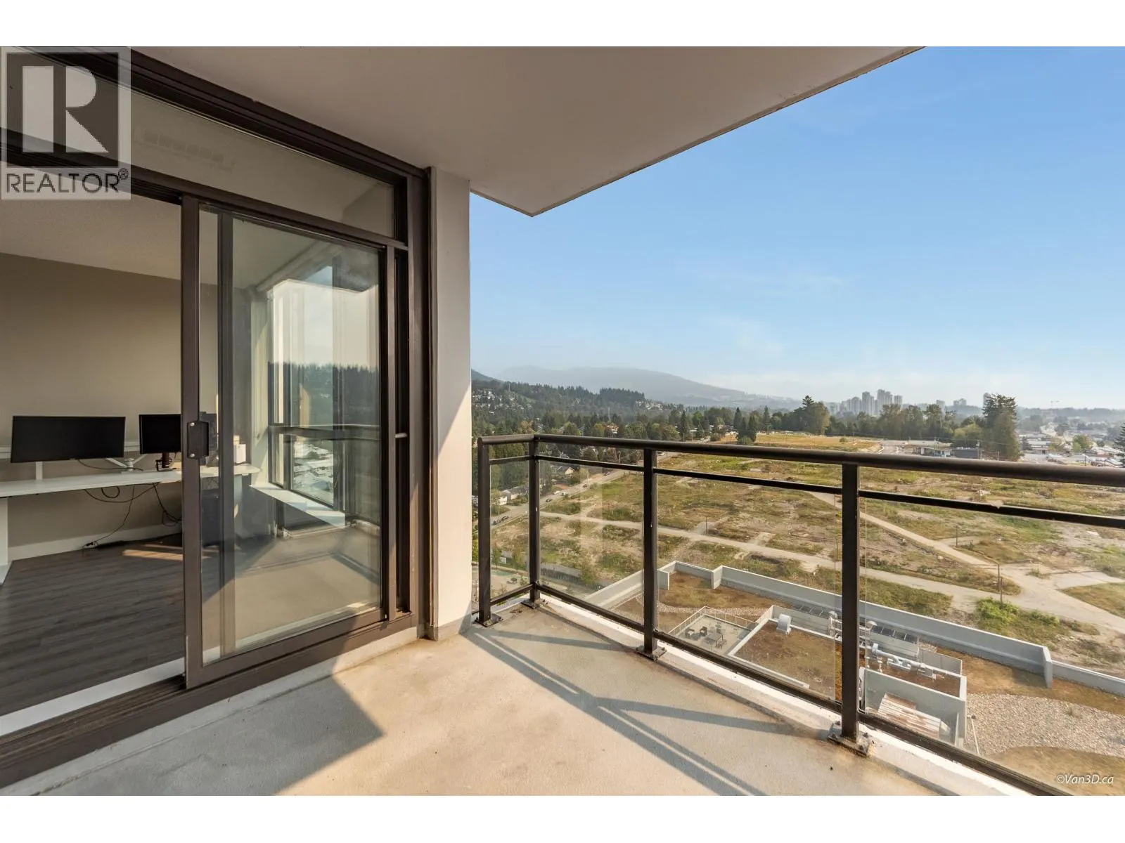 2201 400 CAPILANO ROAD