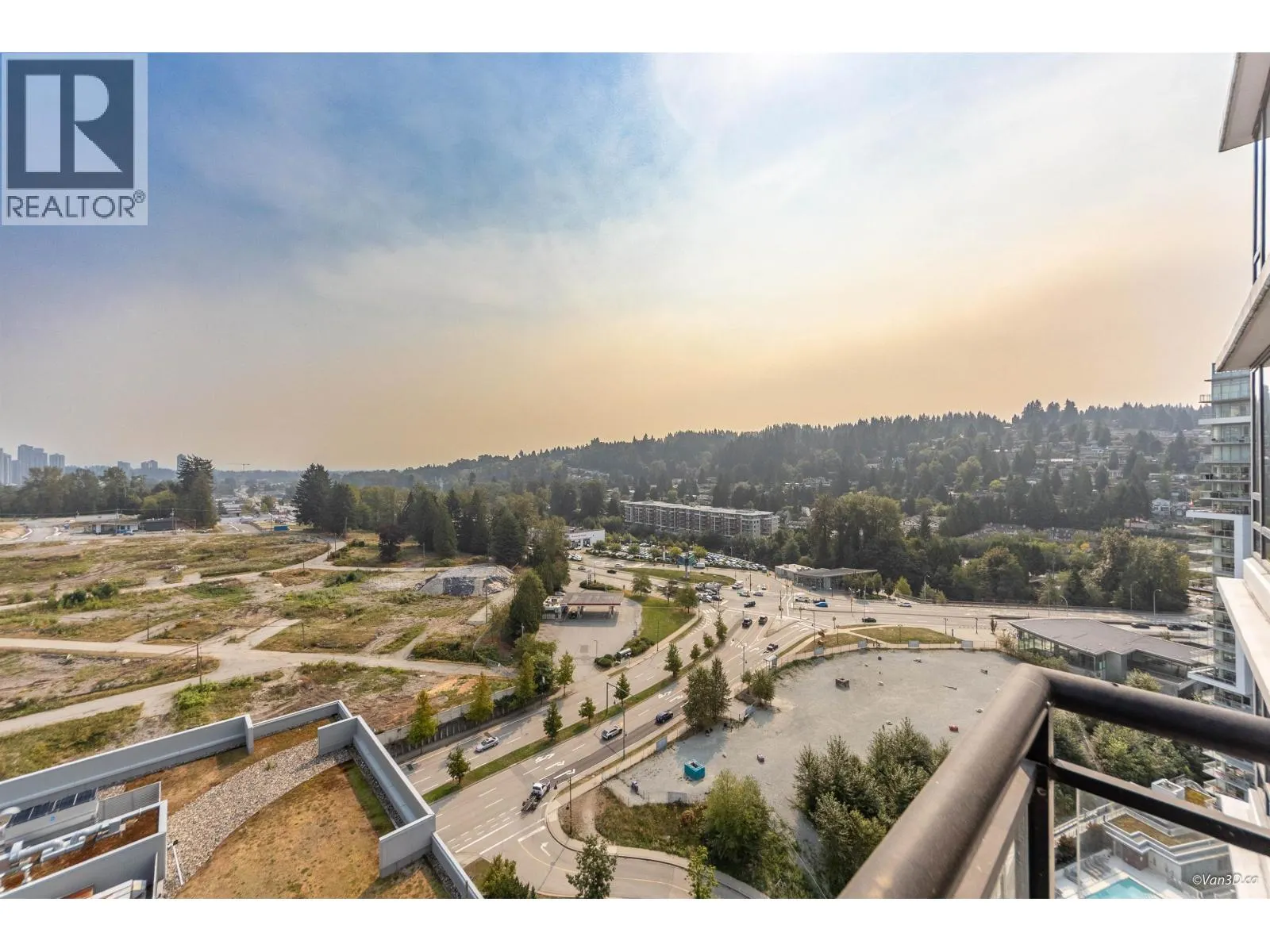 2201 400 CAPILANO ROAD