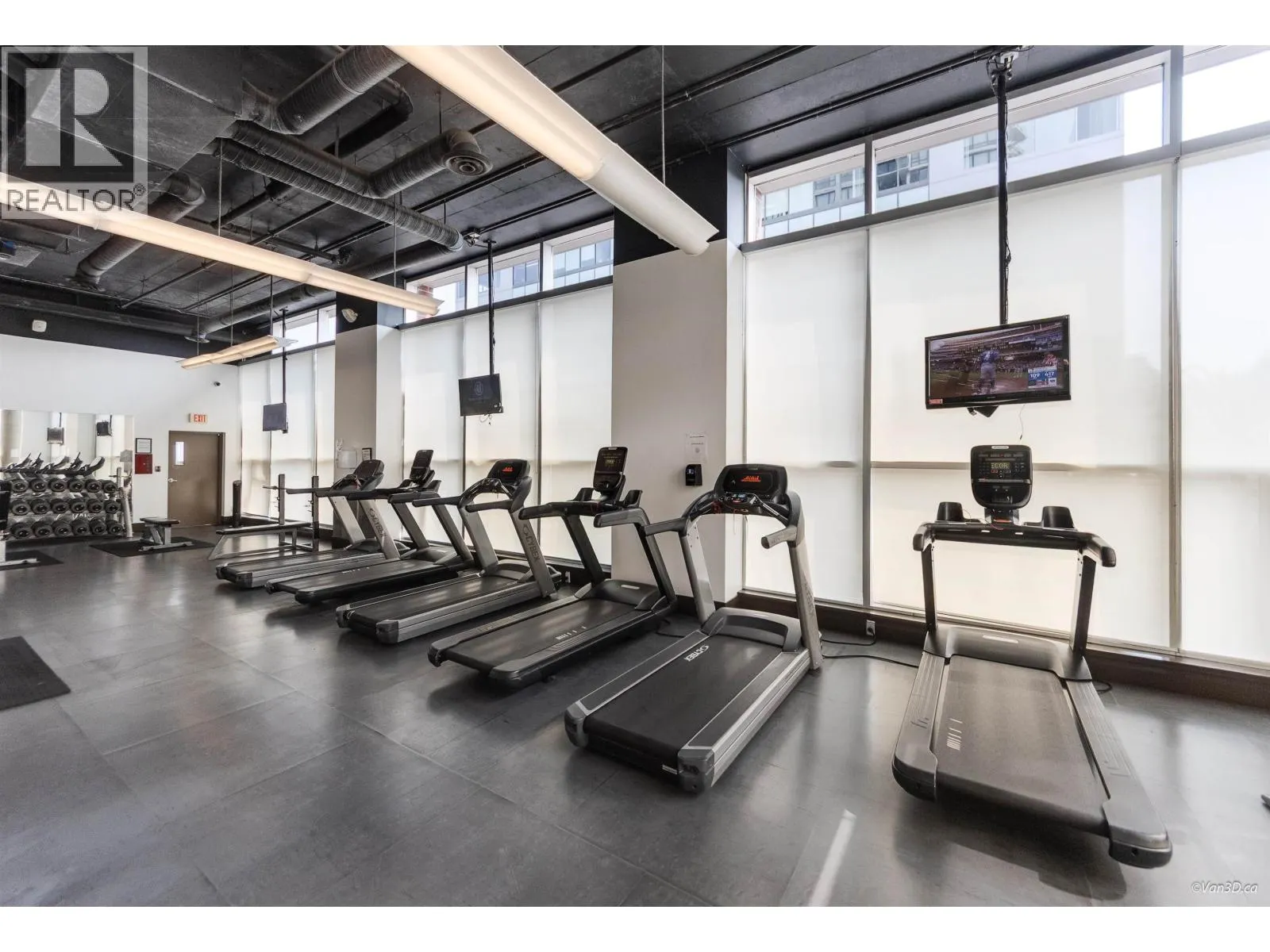 2201 400 CAPILANO ROAD