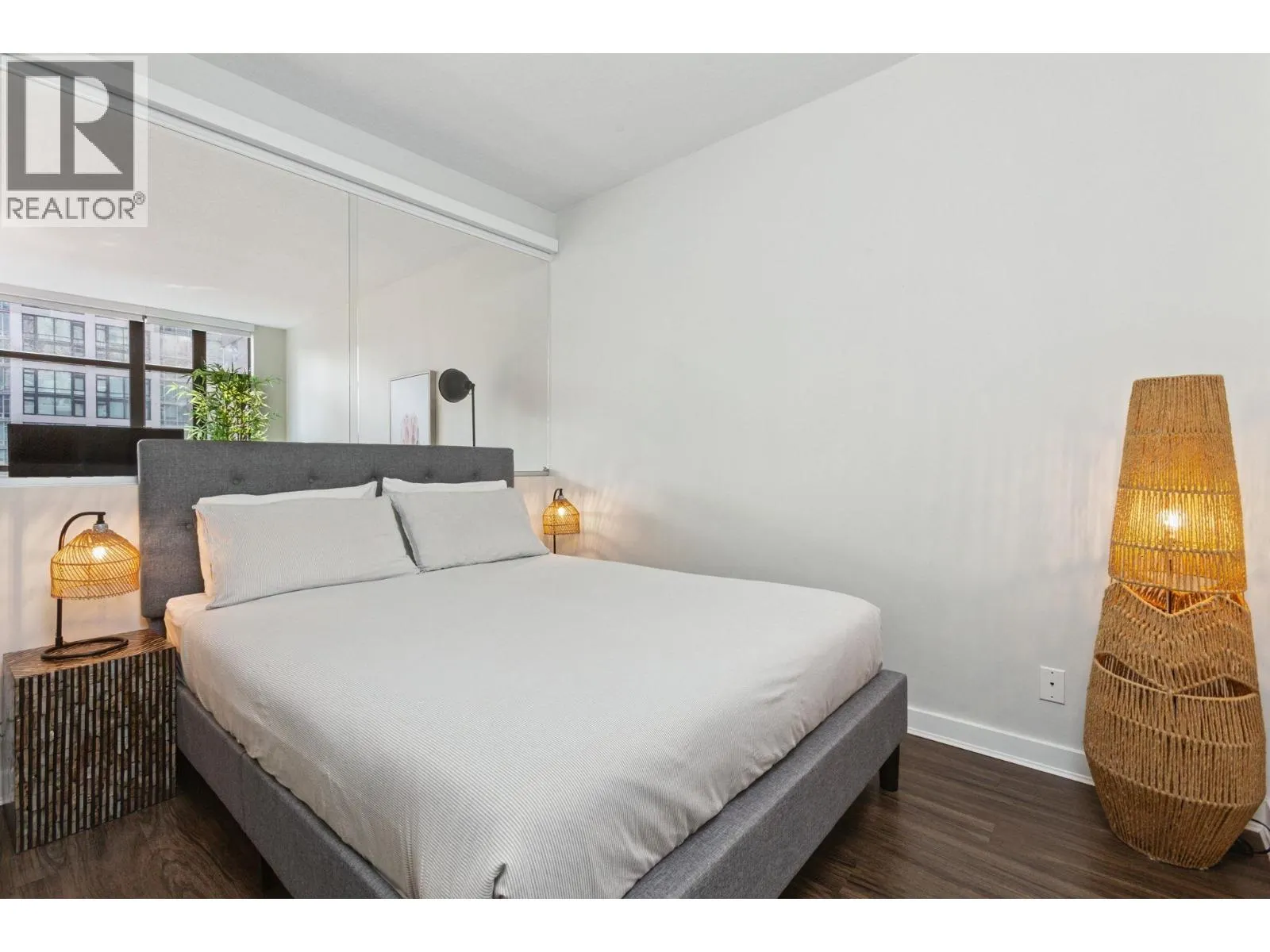 509 1249 GRANVILLE STREET