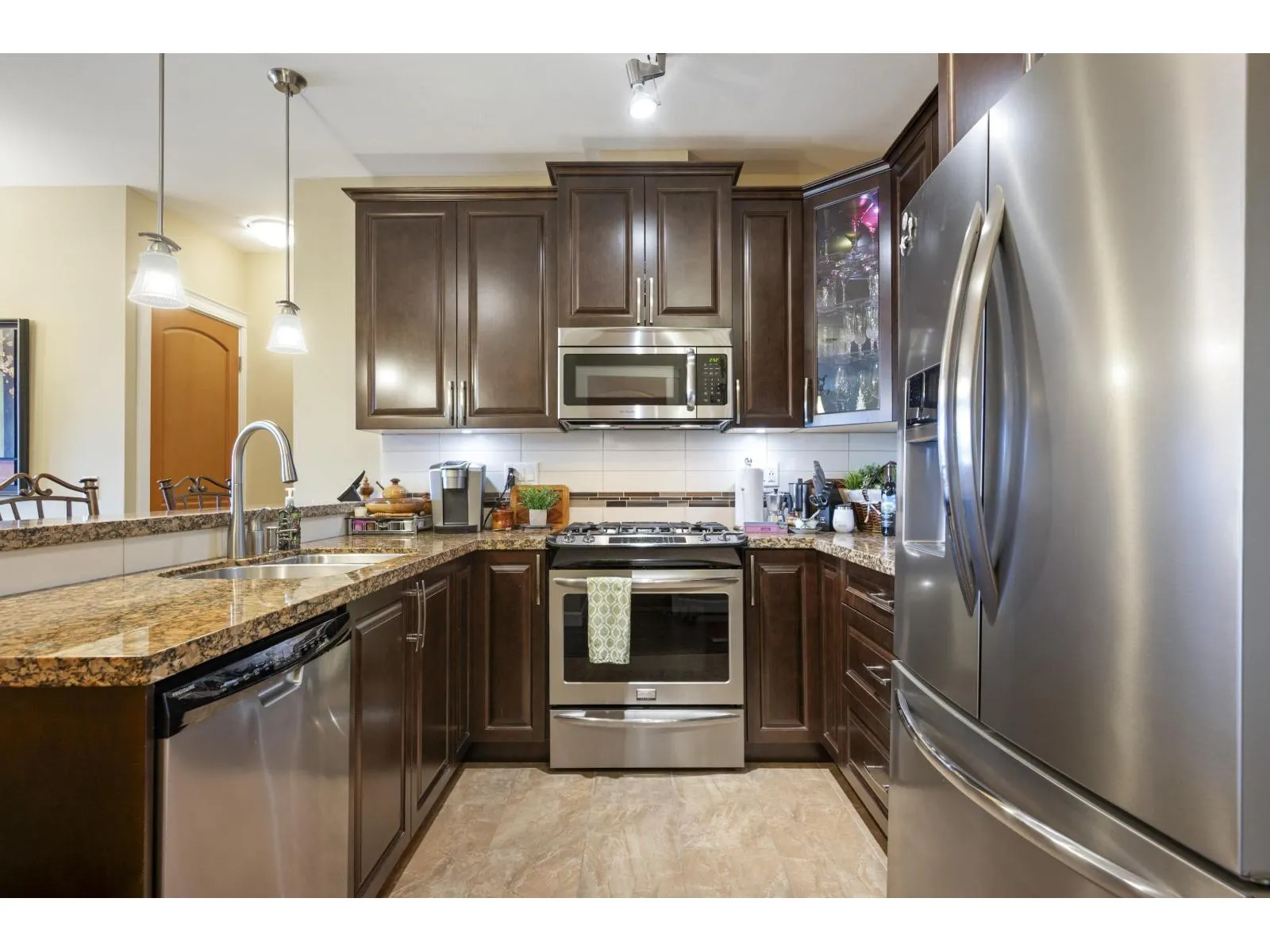530 8067 207 STREET