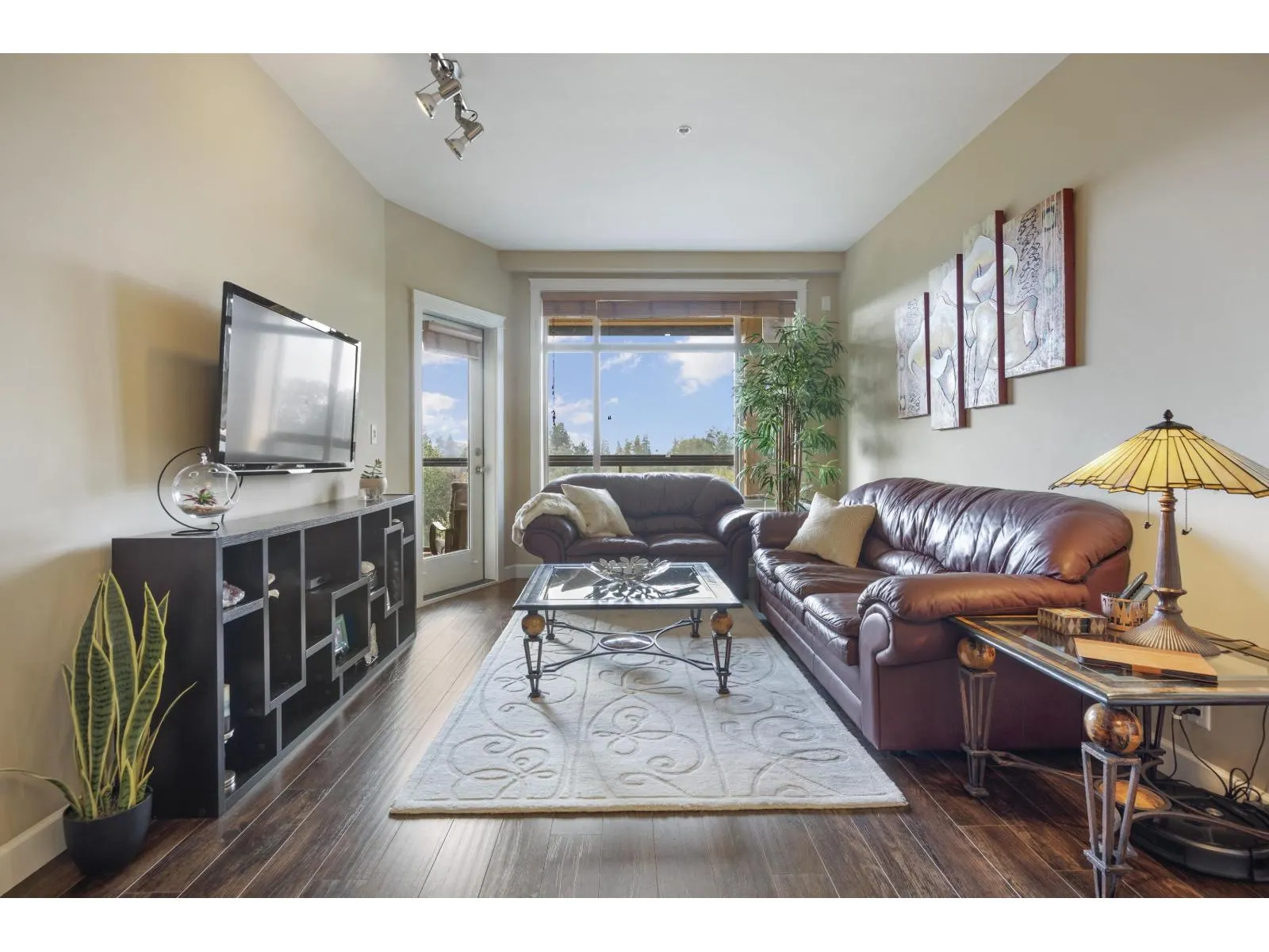 530 8067 207 STREET