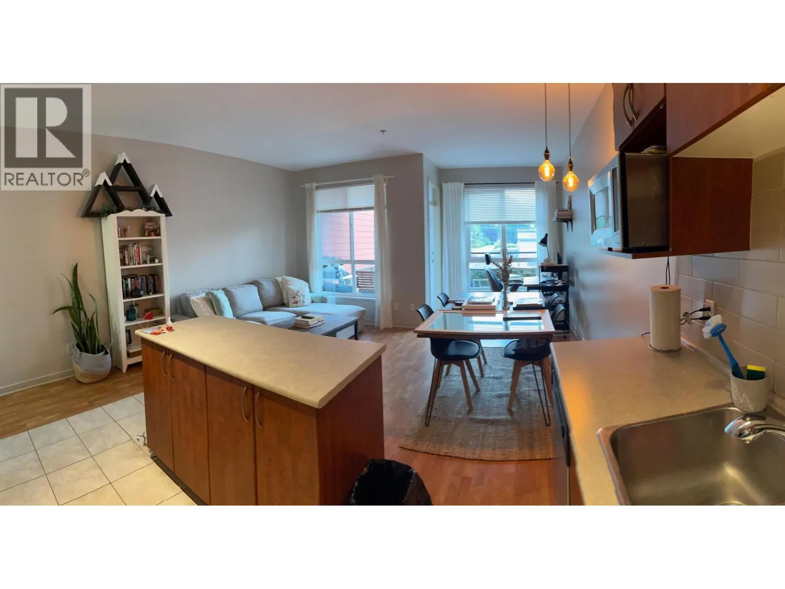 215 40437 TANTALUS ROAD