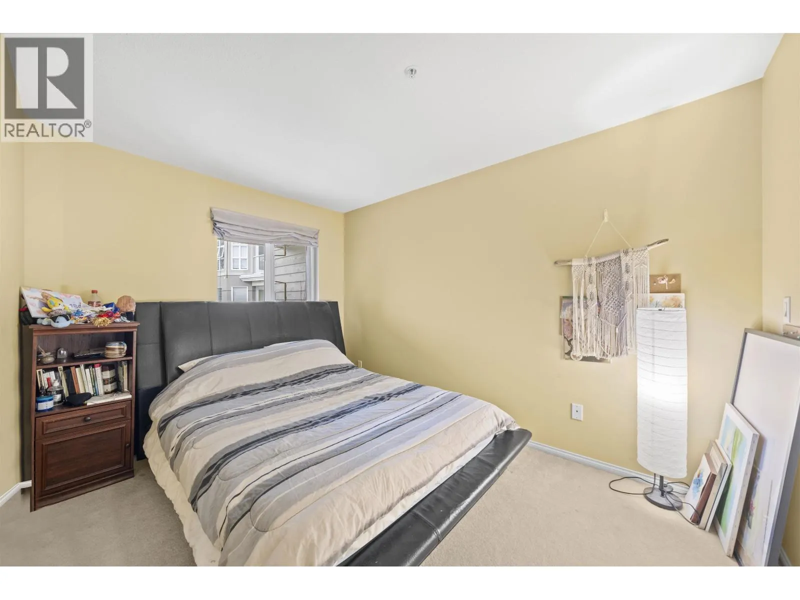 347 5888 DOVER CRESCENT