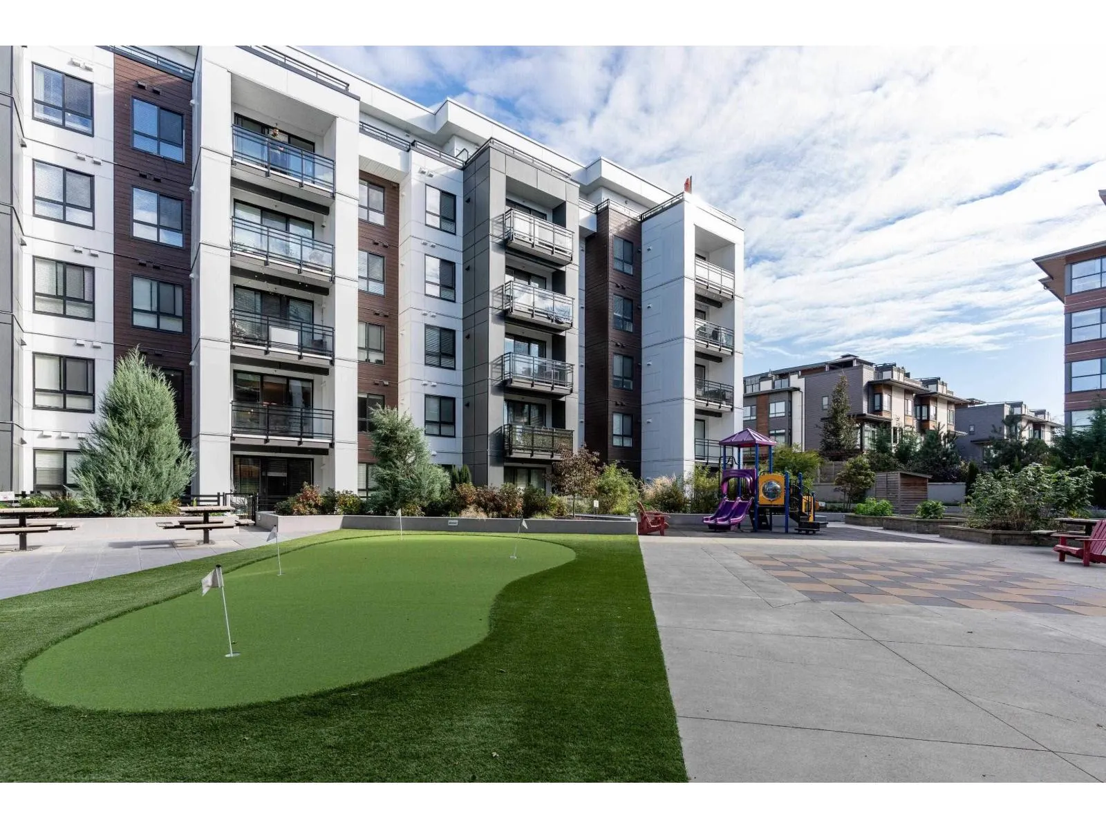 B302 20838 78B AVENUE
